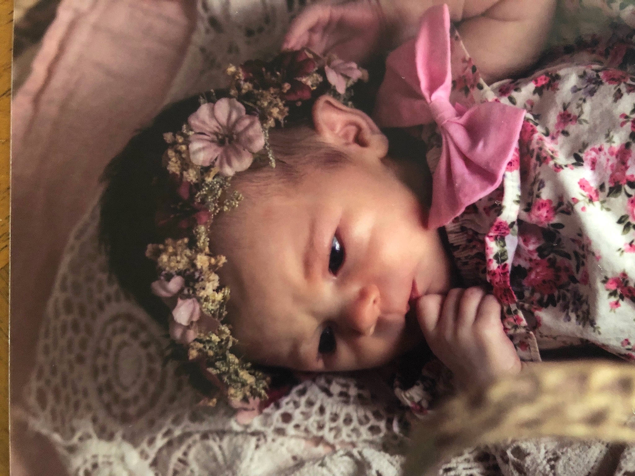 Valentine participe au concours pour gagner de l'argent avec cette photo : baby, cheek, chin, comfort, dress, eyebrow, eyelash, flash_photography, happy, head, iris, lip, mouth, nose, person, pink, plant, skin, textile, toddler