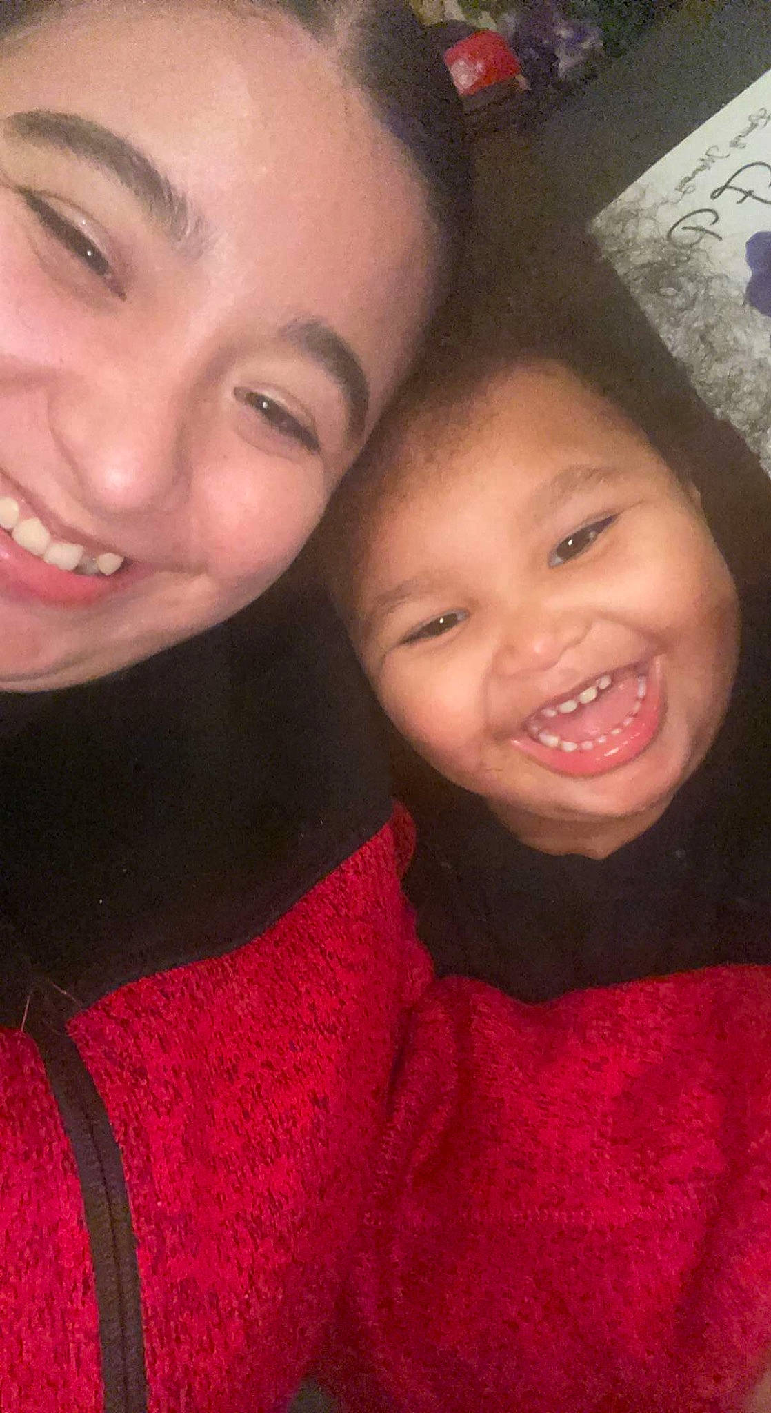 Analia is registered to the contest to win money with this photo: cheek, chin, eye, eyebrow, eyelash, face, forehead, hairstyle, happy, head, human_body, jaw, joy, lip, mouth, neck, nose, organ, person, skin