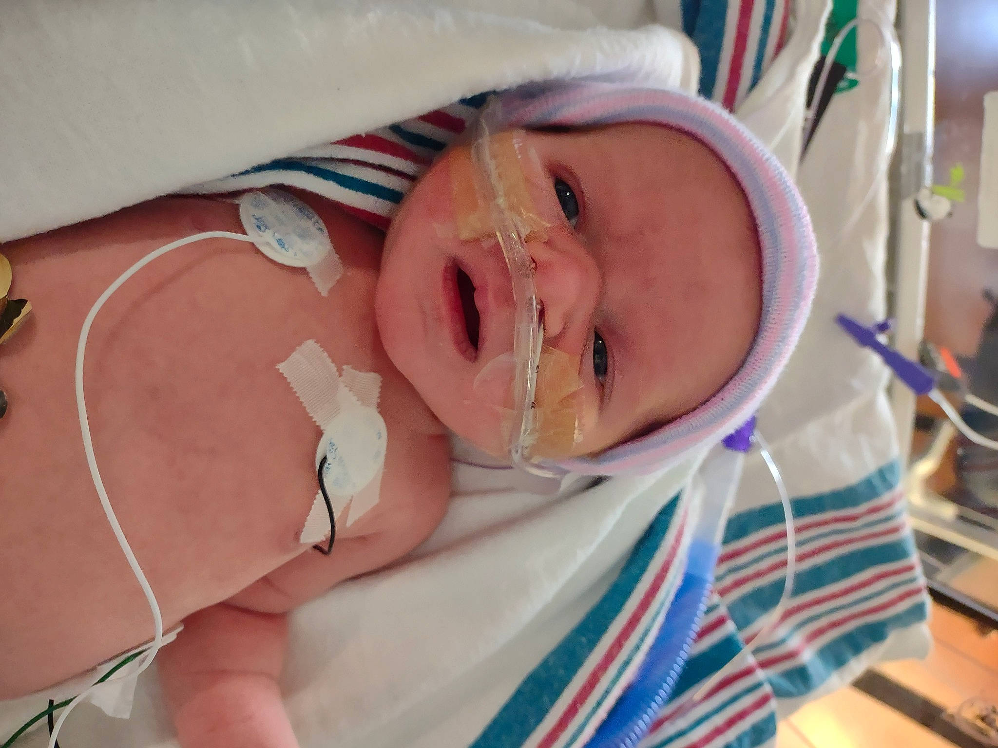 Helen joined the competition — help win amazing prizes! baby, baby_products, baby_safety, baby_toddler_clothing, child, childbirth, comfort, event, happy, hat, headgear, hospital, medical_equipment, mouth, nose, person, room, skin, smile, thumb