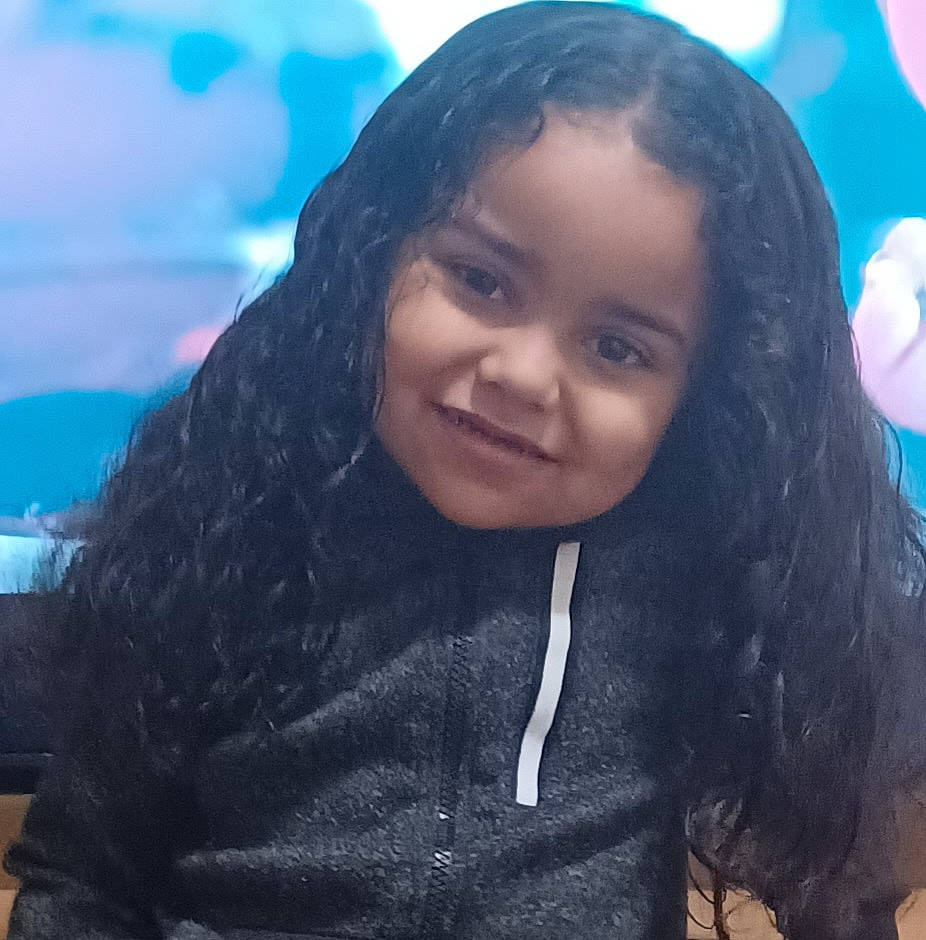 Avyion is registered to the contest to win money with this photo: black_hair, brown_hair, child, cool, electric_blue, eye, eyebrow, face, flash_photography, fun, grass, happy, iris, joy, laugh, leisure, lip, long_hair, person, sitting