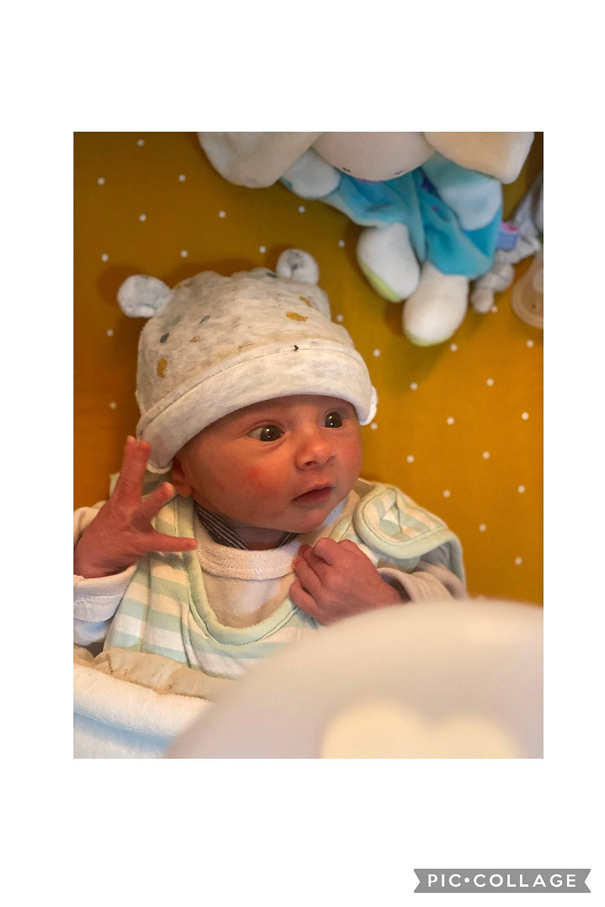 Thiago participe au concours pour gagner de l'argent avec cette photo : art, baby, baby_products, baby_sleeping, cap, child, comfort, font, happy, headgear, headwear, leisure, linens, pattern, peach, person, photo_caption, picture_frame, portrait_photography, room