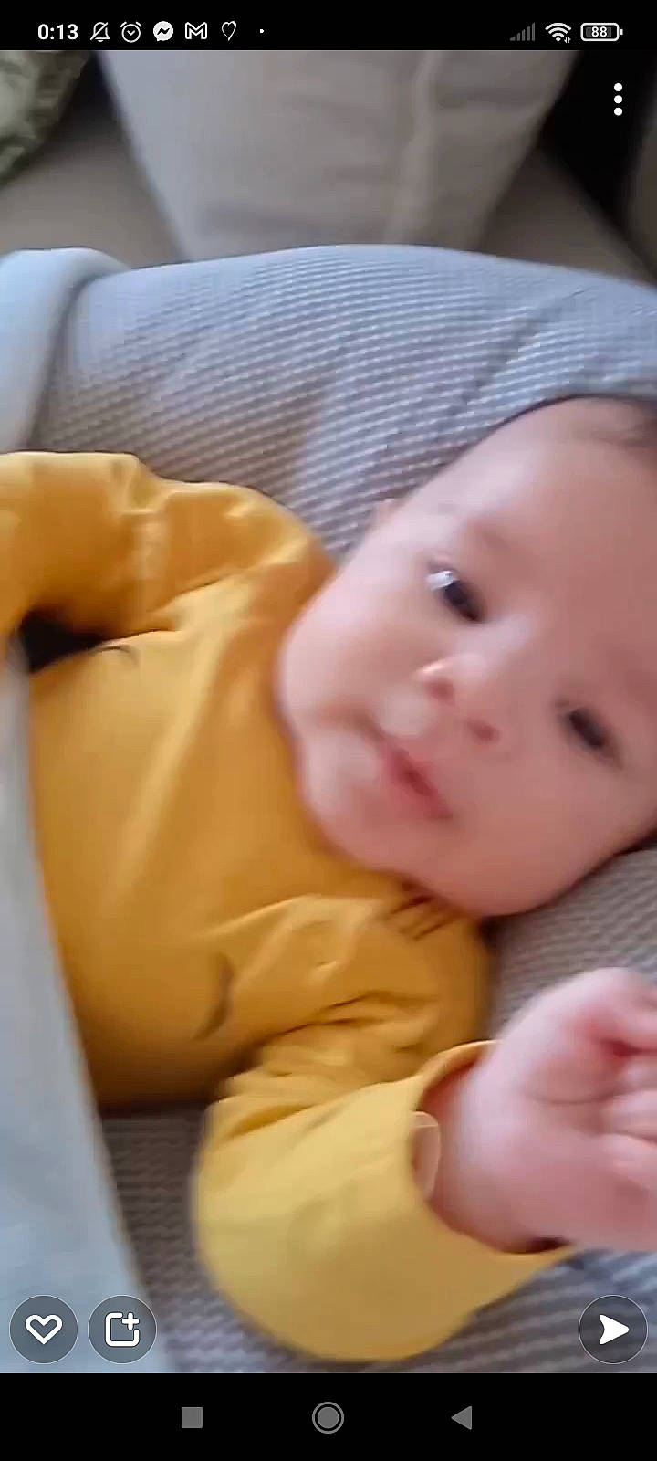 José participe au concours pour gagner de l'argent avec cette photo : baby, baby_toddler_clothing, cheek, child, comfort, eye, eyebrow, hat, headwear, iris, lip, nose, peach, person, skin, thumb, toddler