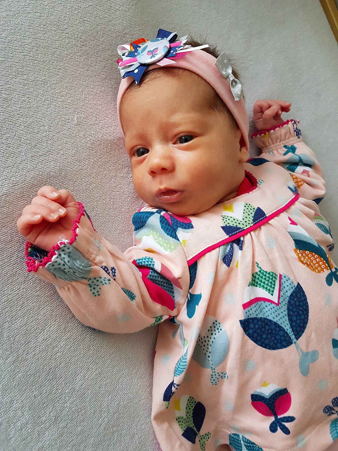 Havanna a rejoint le concours — aidez-le/la à gagner de superbes lots ! child, girl, hair_accessory, headgear, infant, person, pink, product, skin, textile, toddler