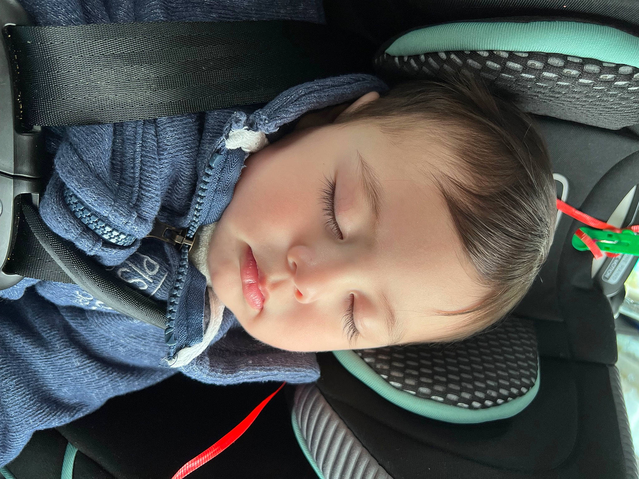 Franky is registered to the contest to win money with this photo: cheek, chin, comfort, ear, eye, eyebrow, eyelash, facial_expression, forehead, hair, head, iris, jaw, lip, mouth, neck, nose, person, product, skin