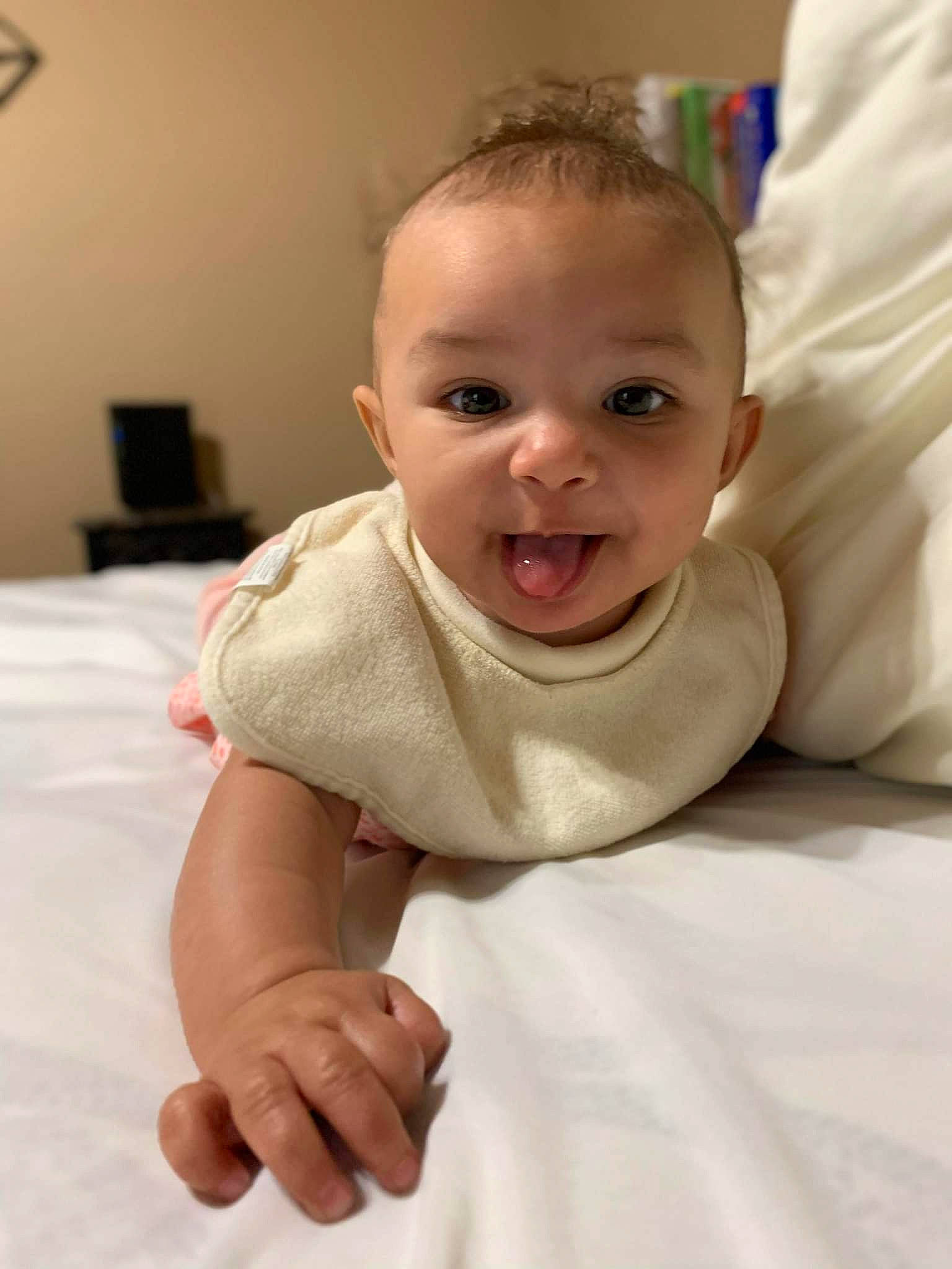 Kehlani is registered to the contest to win money with this photo: baby, baby_toddler_clothing, cheek, chin, comfort, eye, face, facial_expression, hand, head, human_body, joint, lip, mouth, neck, nose, person, skin, sleeve, smile