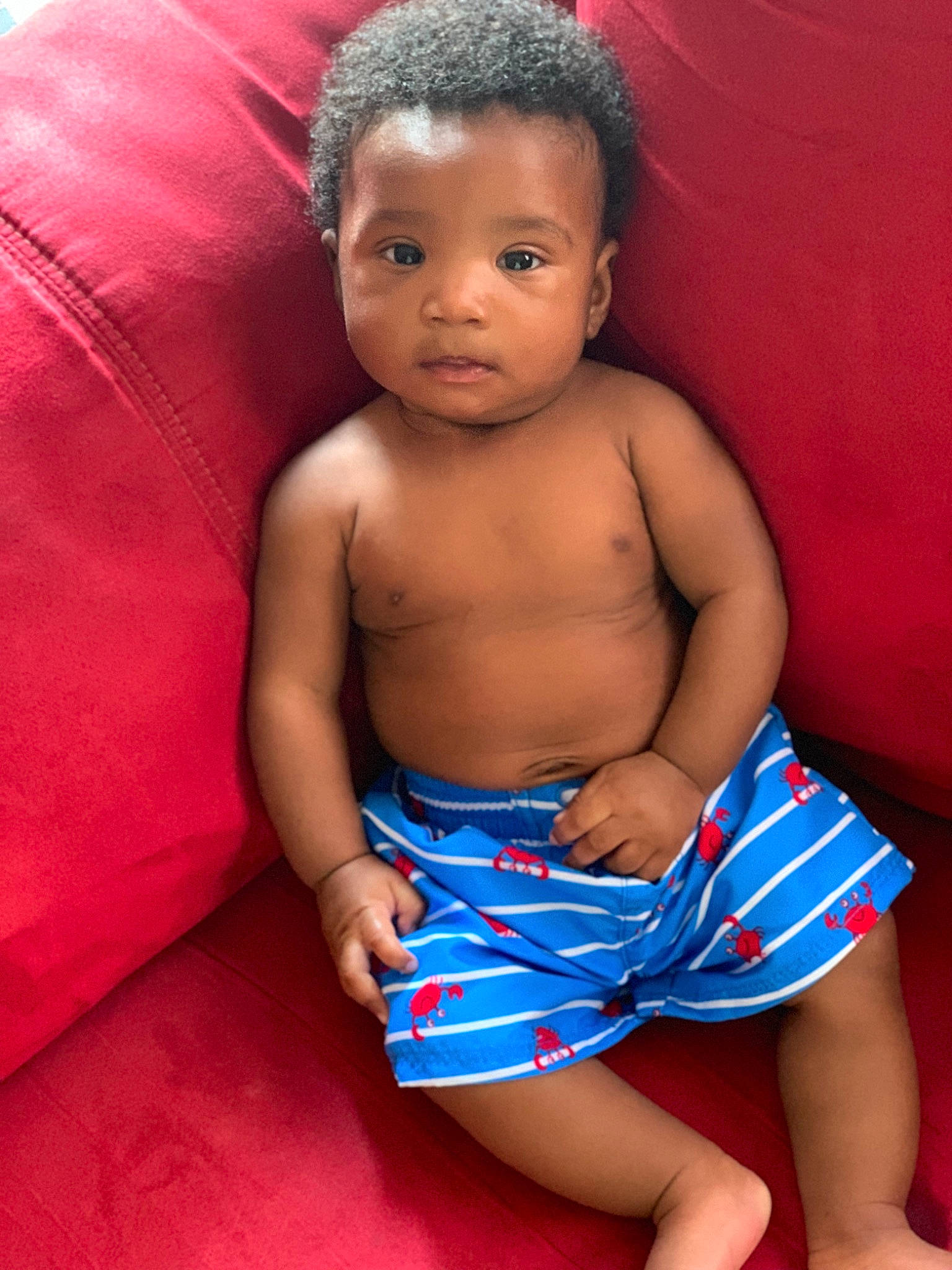 Kysen is registered to the contest to win money with this photo: abdomen, baby, black_hair, cheek, child, child_model, diaper, eye, leg, muscle, person, sitting, skin, smile, stomach, thigh, toddler