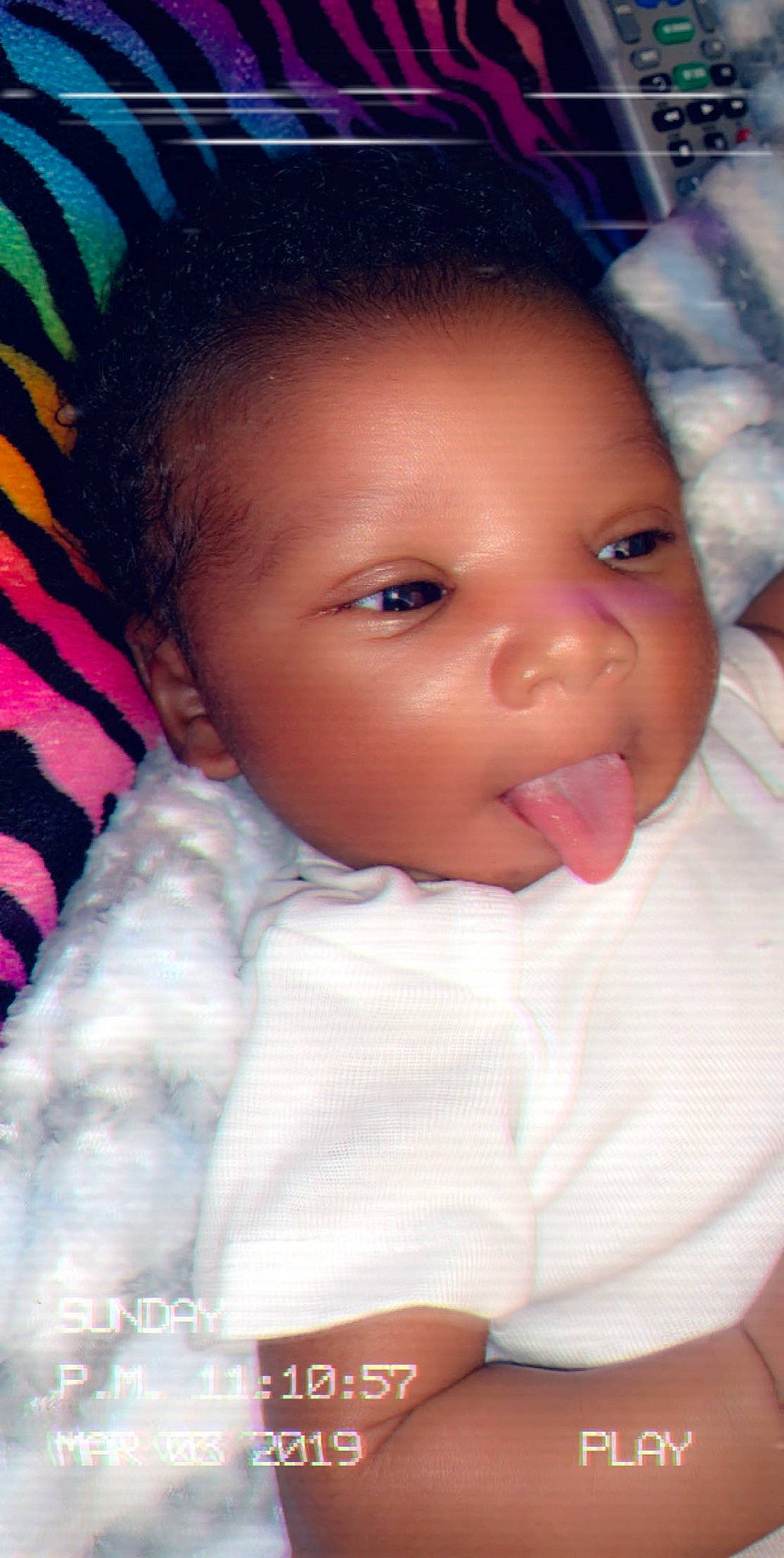 Kysen is registered to the contest to win money with this photo: baby, beauty, black_hair, cheek, child, chin, eye, eyebrow, face, forehead, hair, head, iris, lip, mouth, nose, person, pink, skin, smile