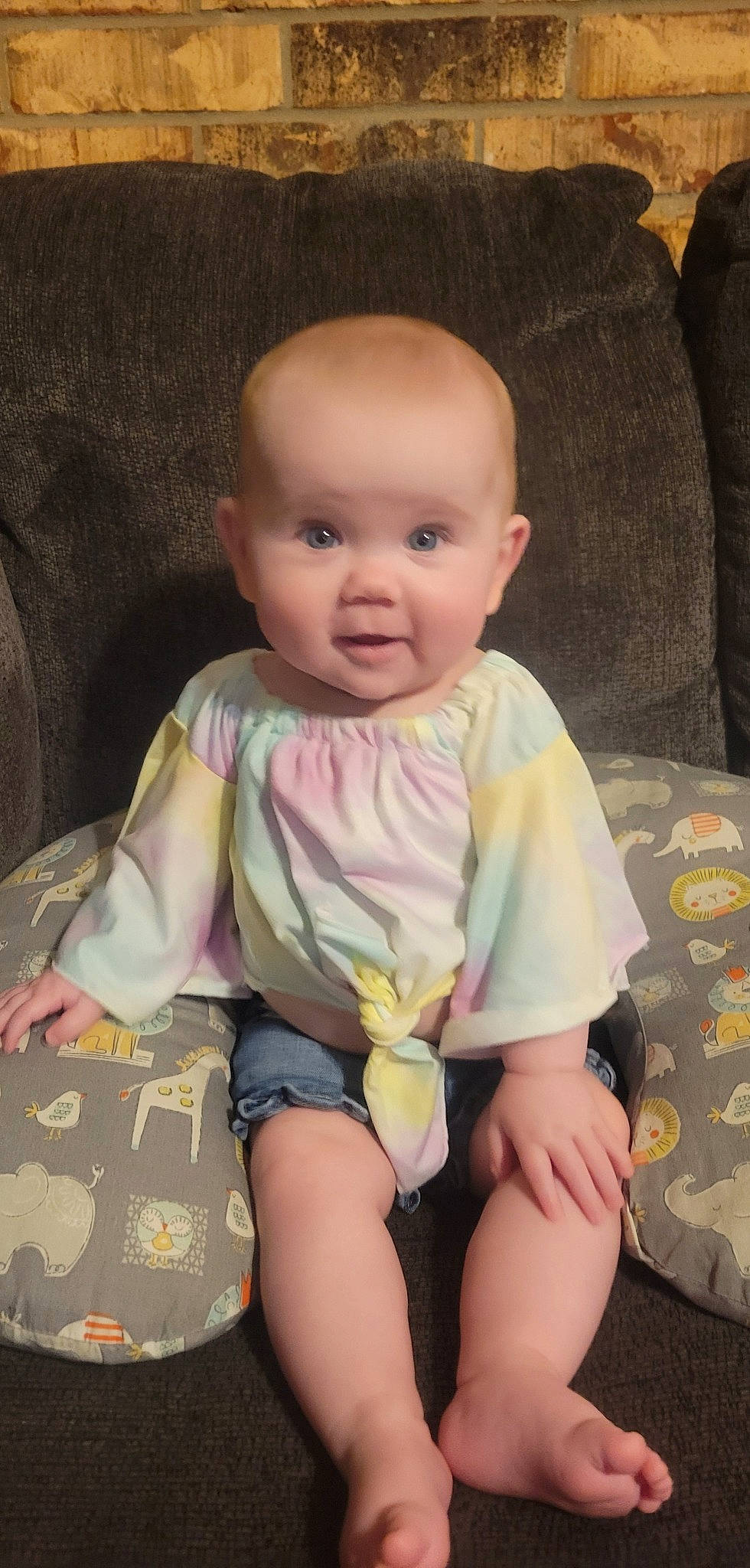 Trinity is registered to the contest to win money with this photo: baby, baby_toddler_clothing, cheek, child, comfort, eye, fun, happy, head, human_leg, iris, knee, mouth, person, pink, skin, sleeve, smile, t_shirt, thigh