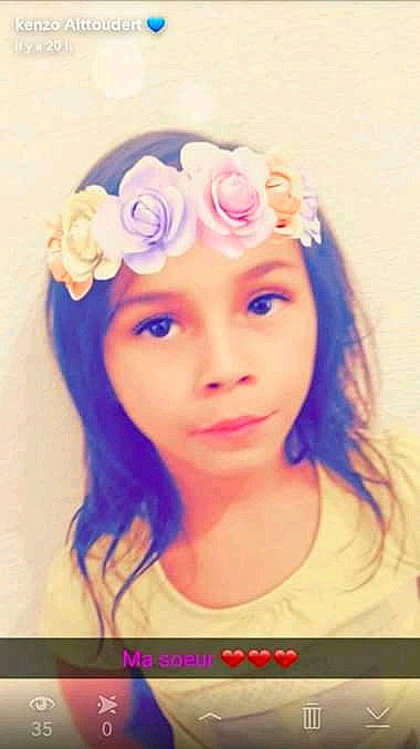 Kenza participe au concours pour gagner de l'argent avec cette photo : beauty, cheek, chin, eyebrow, face, fashion_accessory, forehead, hair, hair_accessory, hair_coloring, hairstyle, head, headgear, headpiece, headwear, lip, long_hair, nose, person, portrait