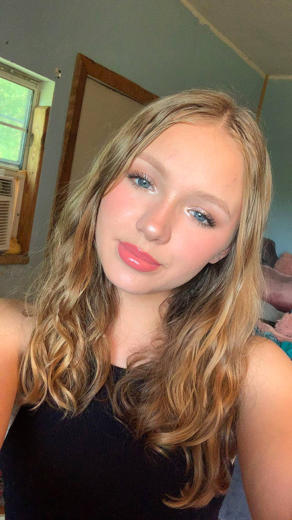 Jaycee is registered to the contest to win money with this photo: black_hair, cheek, chin, eye, eyebrow, eyelash, flash_photography, head, iris, jaw, layered_hair, lip, lipstick, makeover, mouth, neck, nose, person, shoulder, skin