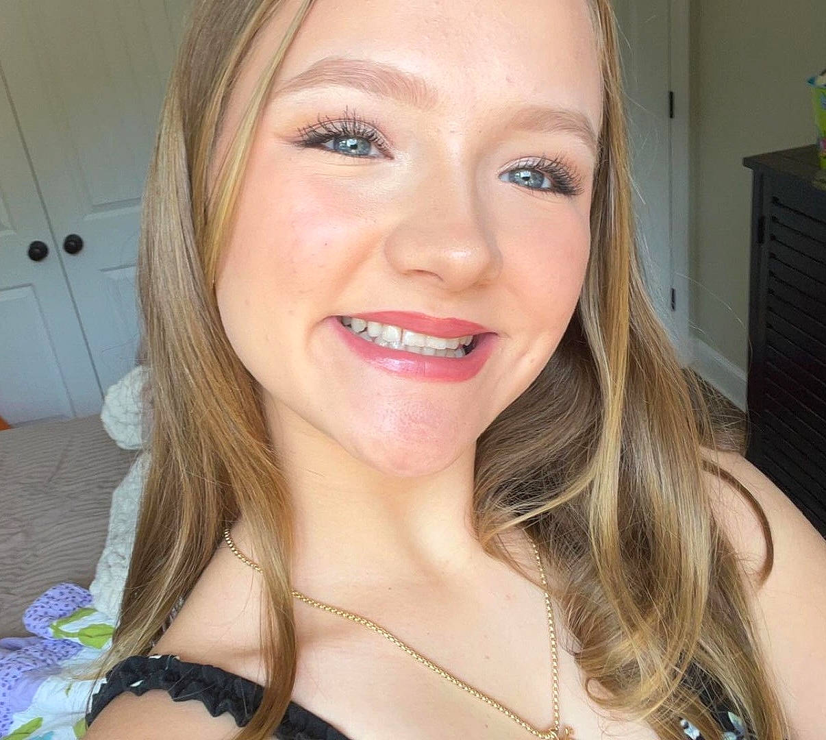 Jaycee joined the competition — help win amazing prizes! cheek, chin, eye_liner, eyebrow, eyelash, face, hair, hairstyle, happy, iris, jaw, joy, lip, lipstick, makeover, mouth, neck, nose, person, skin