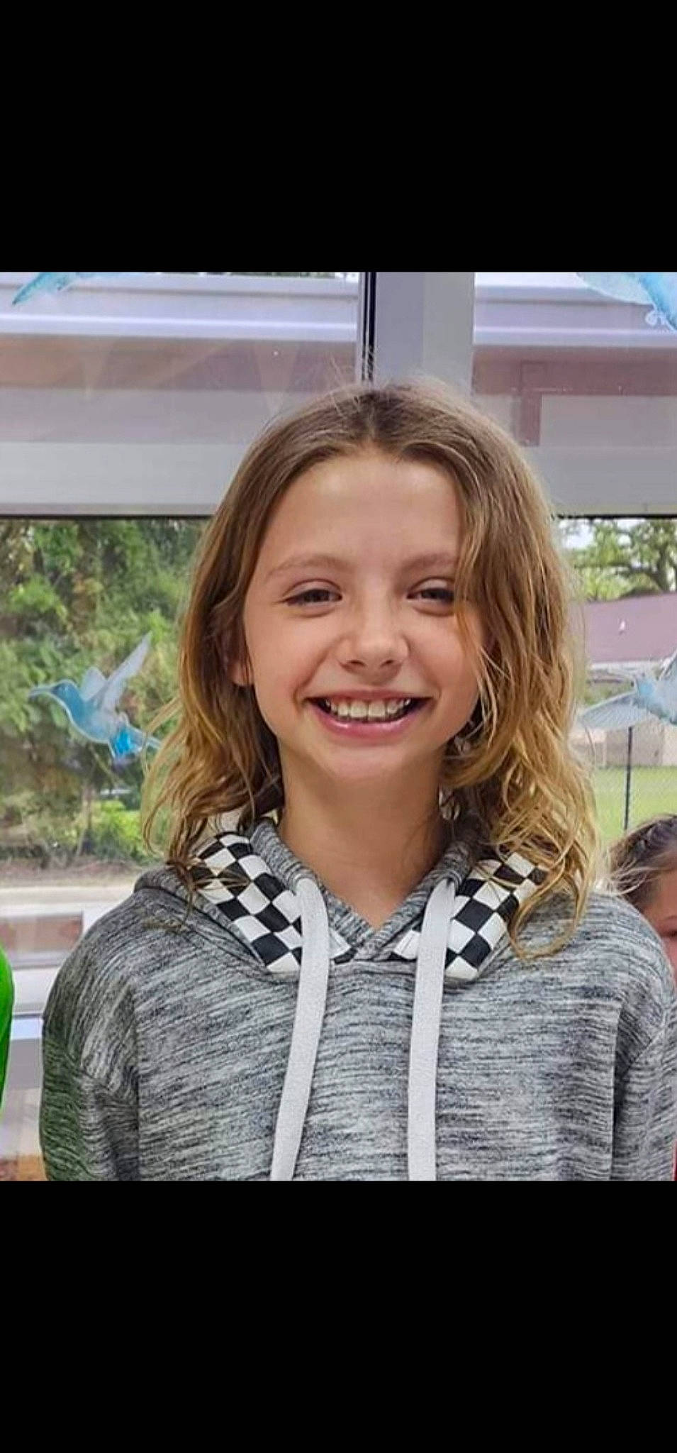 Kinslee is registered to the contest to win money with this photo: blond, brown_hair, child, event, fashion_accessory, fun, grass, happy, hat, jewellery, joy, laugh, leisure, outerwear, person, portrait, portrait_photography, recreation, smile, uniform