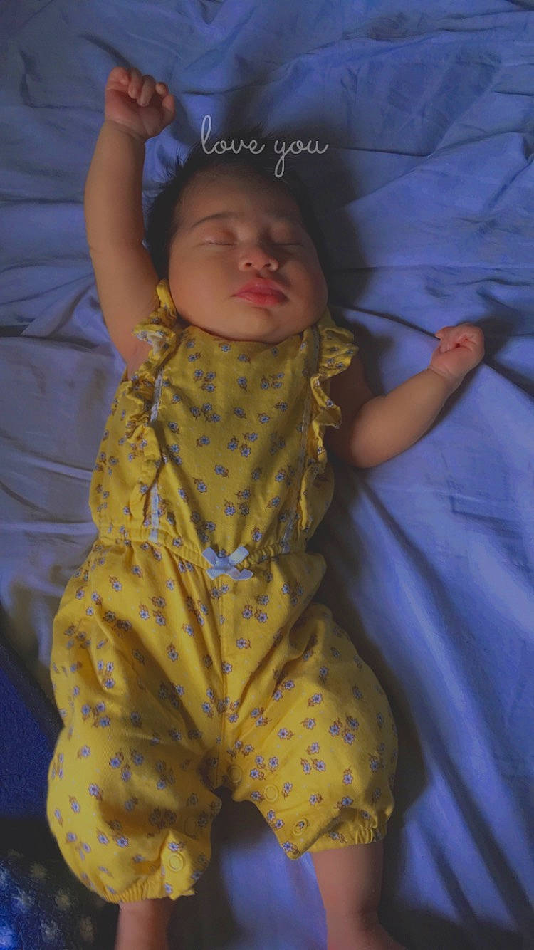 Galilea is registered to the contest to win money with this photo: baby, child, pattern, person, toddler, yellow