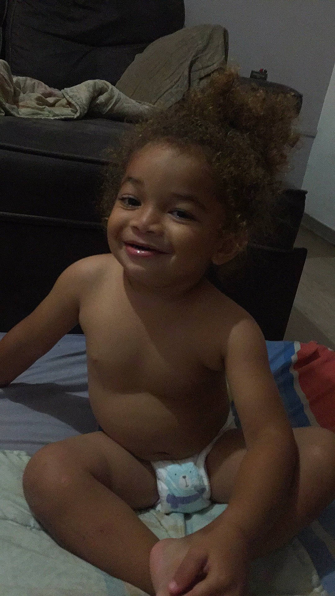 Wesley a rejoint le concours — aidez-le/la à gagner de superbes lots ! arm, barechested, cheek, chest, chin, cool, finger, flash_photography, hand, happy, iris, jaw, joy, lip, mouth, muscle, neck, nose, person, skin