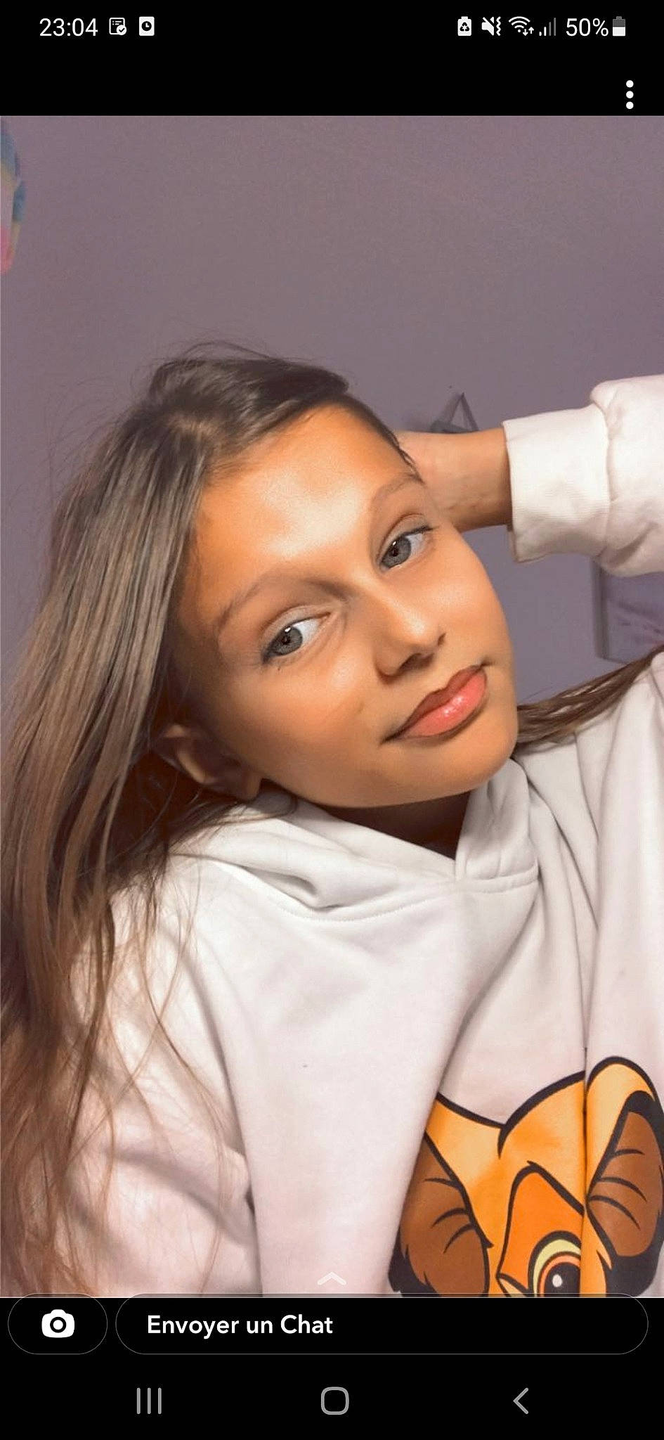 Melina participe au concours pour gagner de l'argent avec cette photo : black_hair, cheek, eyebrow, eyelash, facial_expression, fashion, flash_photography, forehead, fun, gesture, hair, happy, human_body, joy, lip, mouth, neck, nose, person, skin