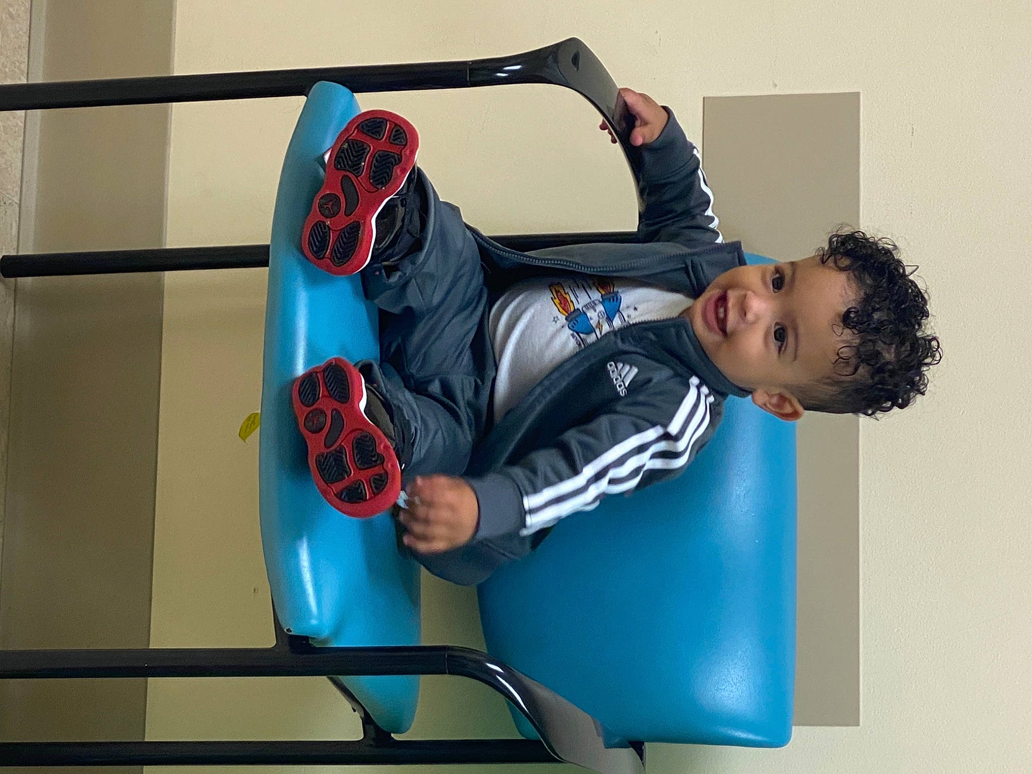 Dariel is registered to the contest to win money with this photo: arm, fictional_character, joint, leg, person, shoulder