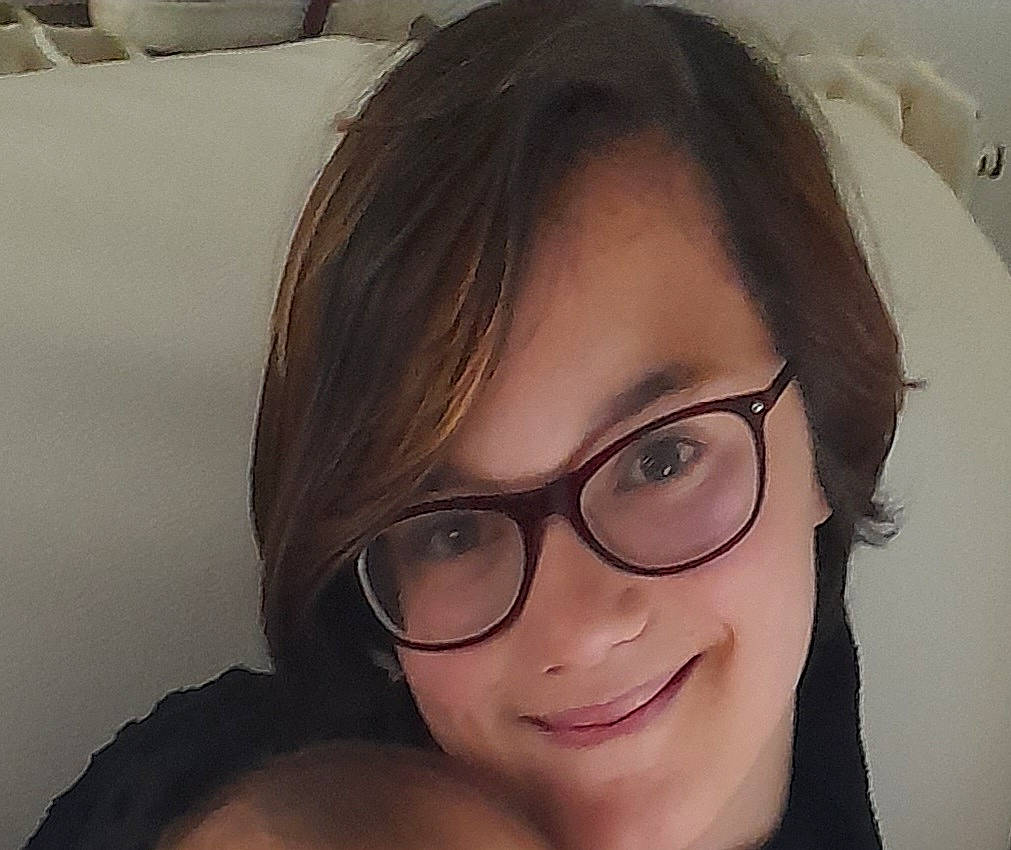 Maëllys a rejoint le concours — aidez-le/la à gagner de superbes lots ! cheek, ear, eyebrow, eyelash, eyewear, face, flash_photography, forehead, glasses, hair, happy, iris, jaw, joy, lip, mouth, neck, nose, person, skin