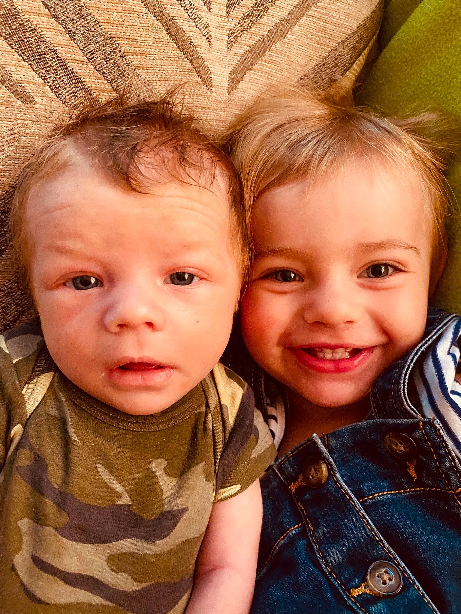 Miyah is registered to the contest to win money with this photo: cheek, eye, facial_expression, fun, gesture, grass, hair, hairstyle, happy, human, iris, joy, lip, mammal, mouth, nose, organ, people_in_nature, person, skin