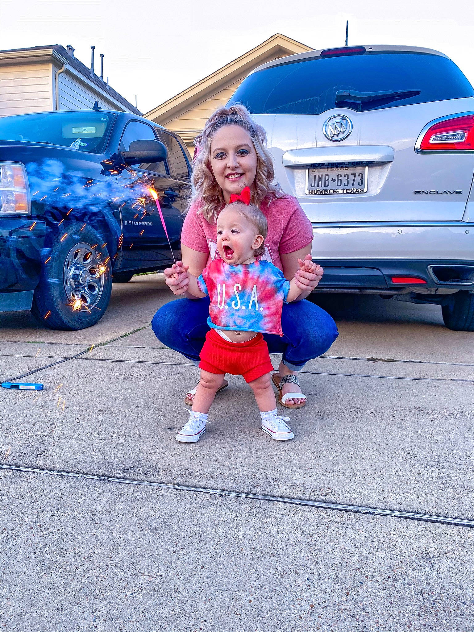 Kinlee joined the competition — help win amazing prizes! automotive_exterior, car, child, city_car, compact_car, compact_mpv, electric_blue, family_car, hatchback, joy, luxury_vehicle, minivan, people, person, sport_utility_vehicle, subcompact_car, summer, surprise, toddler, transport