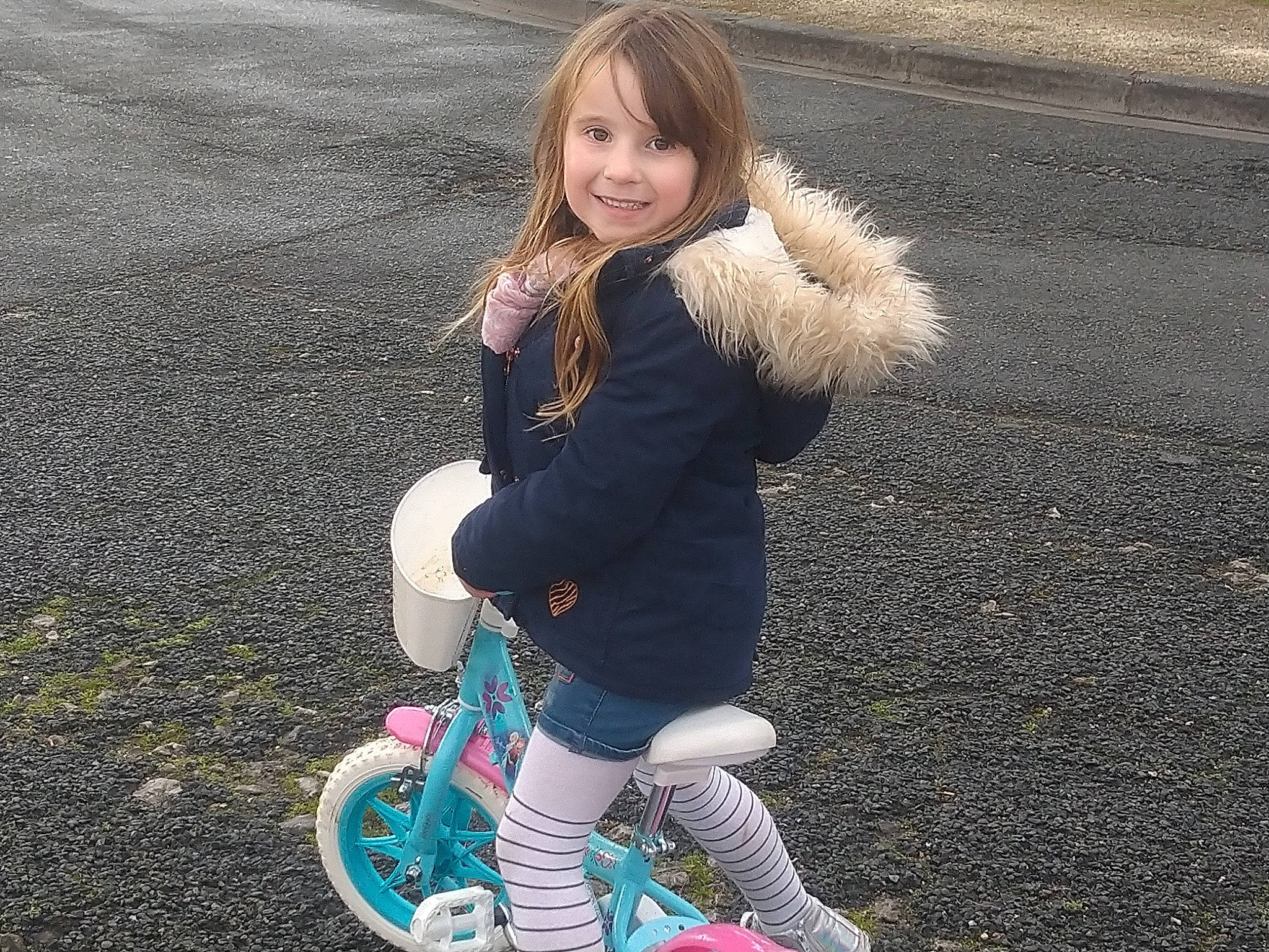 Shayana participe au concours pour gagner de l'argent avec cette photo : blond, child, cool, footwear, fun, fur, happy, jacket, jeans, joy, long_hair, outerwear, person, plant, play, recreation, shoe, sitting, smile, street_fashion