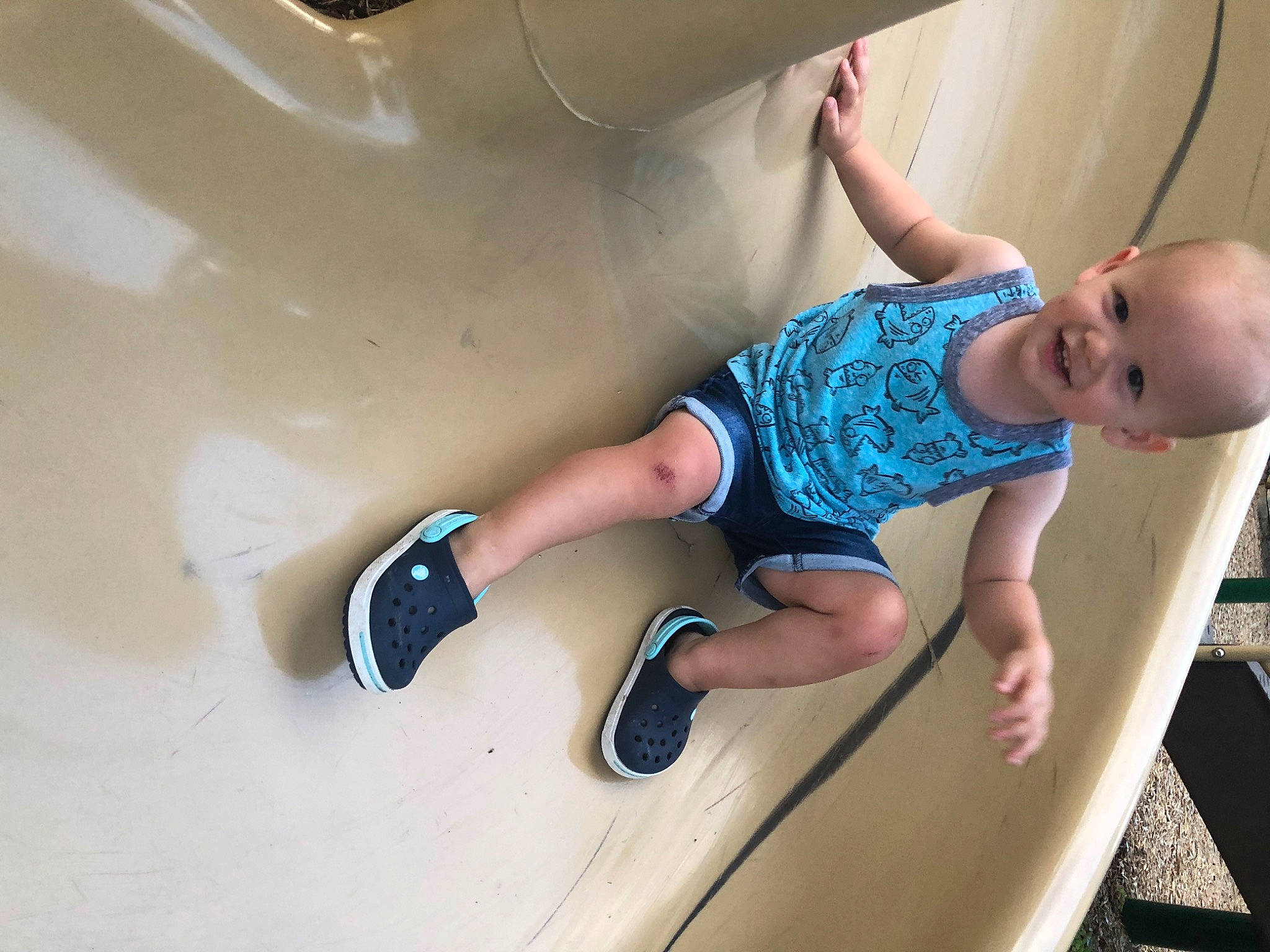 Akira is registered to the contest to win money with this photo: arm, baby, child, finger, joy, leg, person, toddler