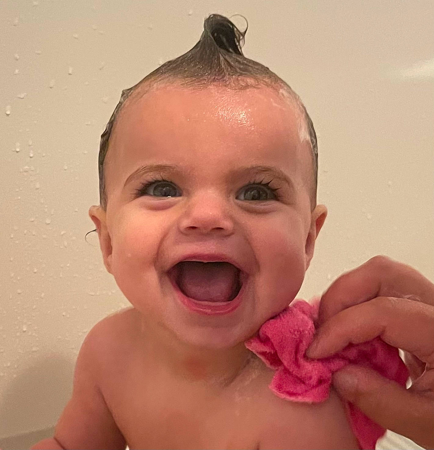 Andie joined the competition — help win amazing prizes! cheek, chin, eye, eyebrow, eyelash, facial_expression, forehead, hand, head, human, joy, lip, mouth, muscle, nose, organ, person, shoulder, skin, smile