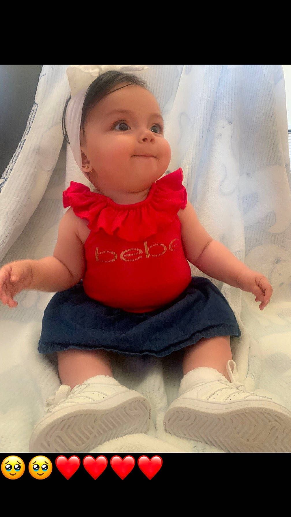 Ximena is registered to the contest to win money with this photo: baby, baby_toddler_clothing, cheek, child, comfort, dress, face, fun, hand, happy, magenta, peach, person, pink, shorts, sitting, skin, sleeve, t_shirt, thigh