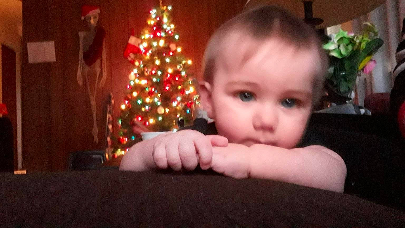 Onyx joined the competition — help win amazing prizes! boy, cheek, child, christmas, event, eye, facial_expression, finger, fun, girl, hand, holiday, human_hair_color, infant, mouth, nose, organ, person, skin, smile