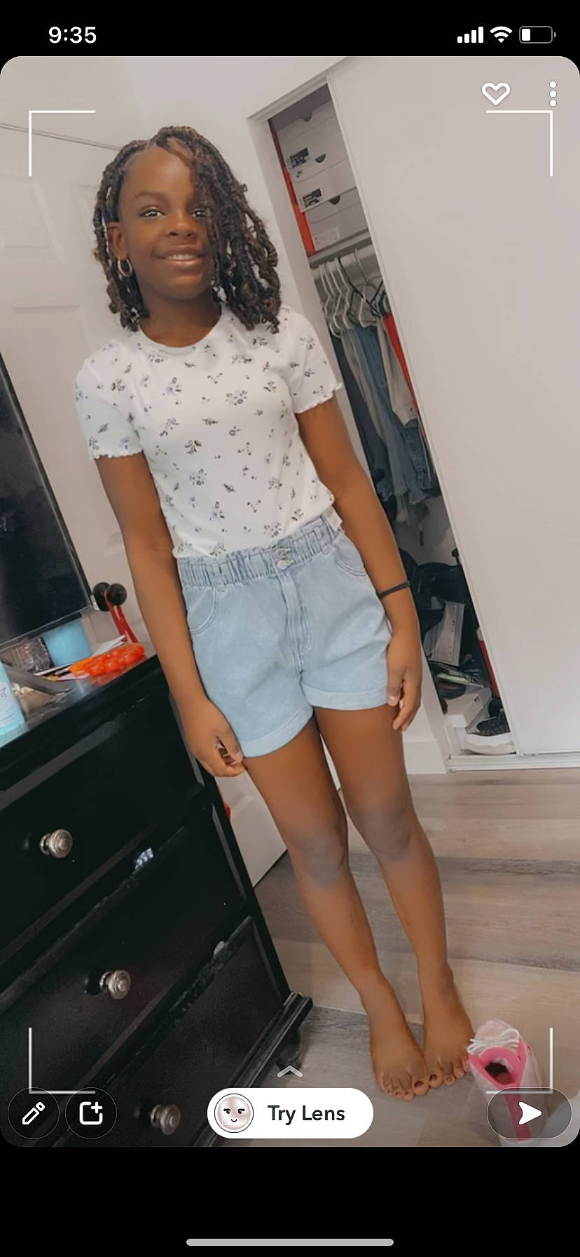 Shanique is registered to the contest to win money with this photo: abdomen, black, black_hair, cabinetry, drawer, fashion_design, hairstyle, joint, joy, knee, leg, person, shoe, shorts, shoulder, sleeve, smile, standing, street_fashion, thigh