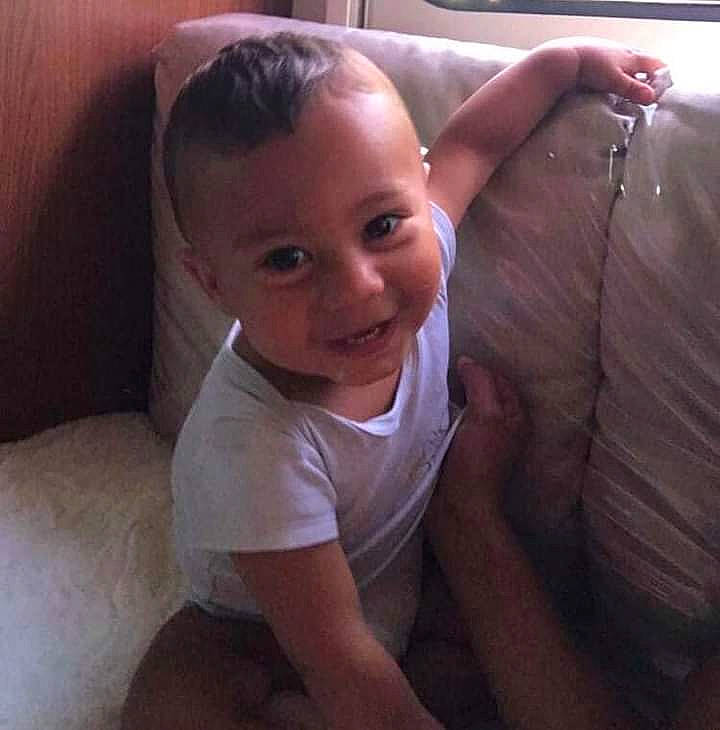 Nolan a rejoint le concours — aidez-le/la à gagner de superbes lots ! baby, chest, comfort, cool, elbow, finger, flash_photography, hand, happy, human_body, jaw, joy, leg, lip, mouth, muscle, neck, nose, person, shorts