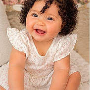 Amaya is registered to the contest to win money with this photo: