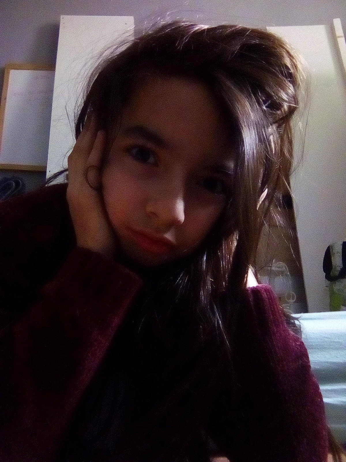 Samya a rejoint le concours — aidez-le/la à gagner de superbes lots ! bangs, beauty, black_hair, brown_hair, eyebrow, forehead, girl, hair, hair_coloring, hairstyle, human_hair_color, lip, long_hair, person, selfie