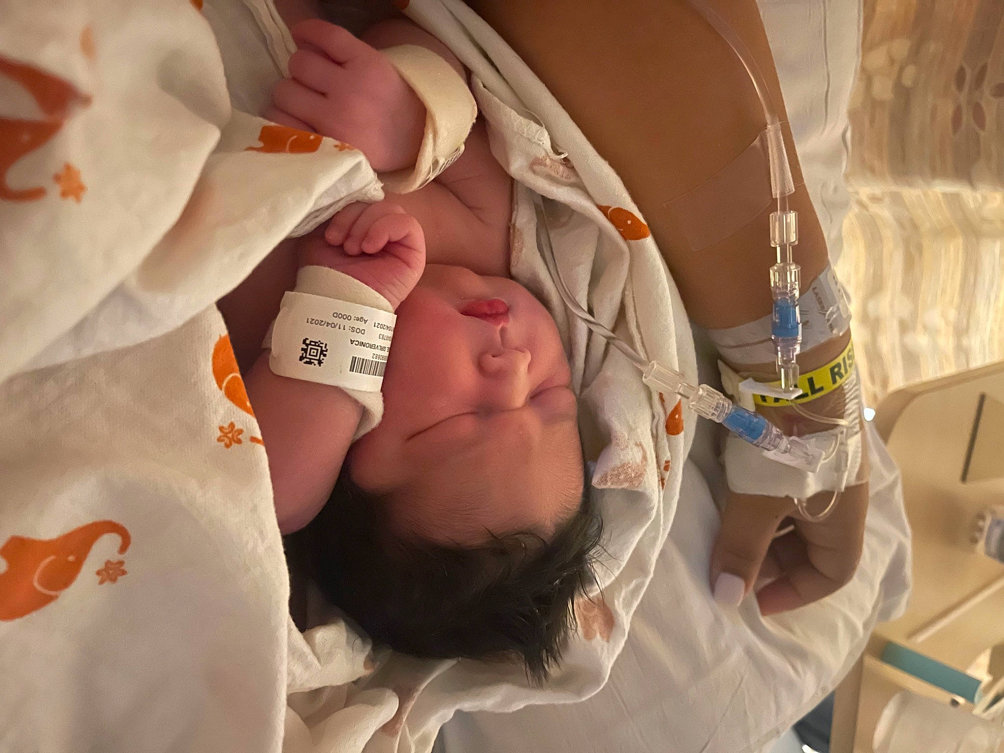 Daphne joined the competition — help win amazing prizes! abdomen, baby, baby_products, baby_safety, baby_sleeping, baby_toddler_clothing, child, childbirth, comfort, event, health_care, hospital, human_body, linens, mouth, person, service, skin, textile, thumb