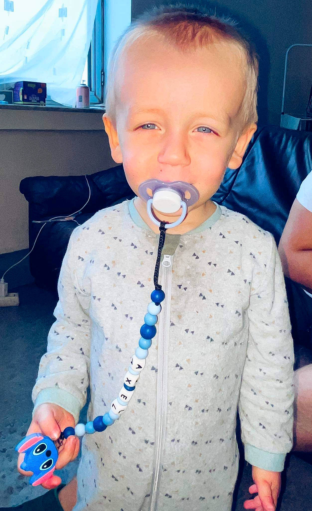 Axel a rejoint le concours — aidez-le/la à gagner de superbes lots ! azure, blue, child, cool, dress_shirt, electric_blue, eye, face, facial_expression, fun, hairstyle, happy, head, joint, mouth, neck, nose, organ, person, sleeve