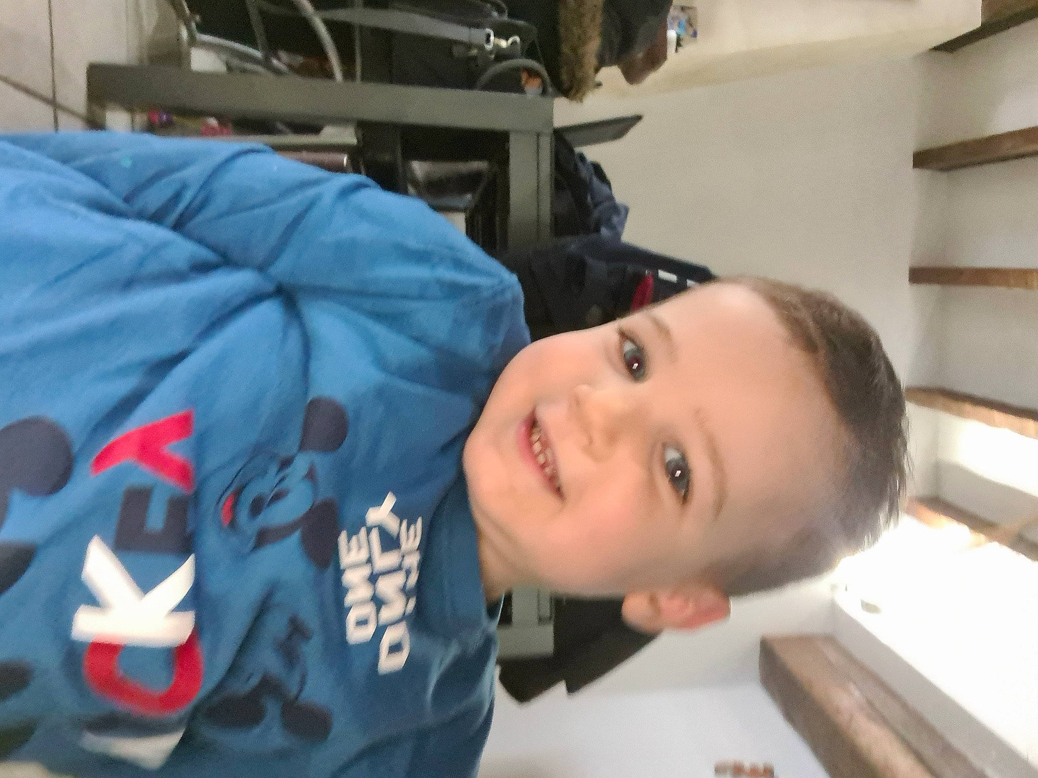 Kylian a rejoint le concours — aidez-le/la à gagner de superbes lots ! baby, baby_toddler_clothing, carmine, cheek, child, cleanliness, comfort, forehead, fun, happy, joy, person, room, sleeve, smile, toddler, wood