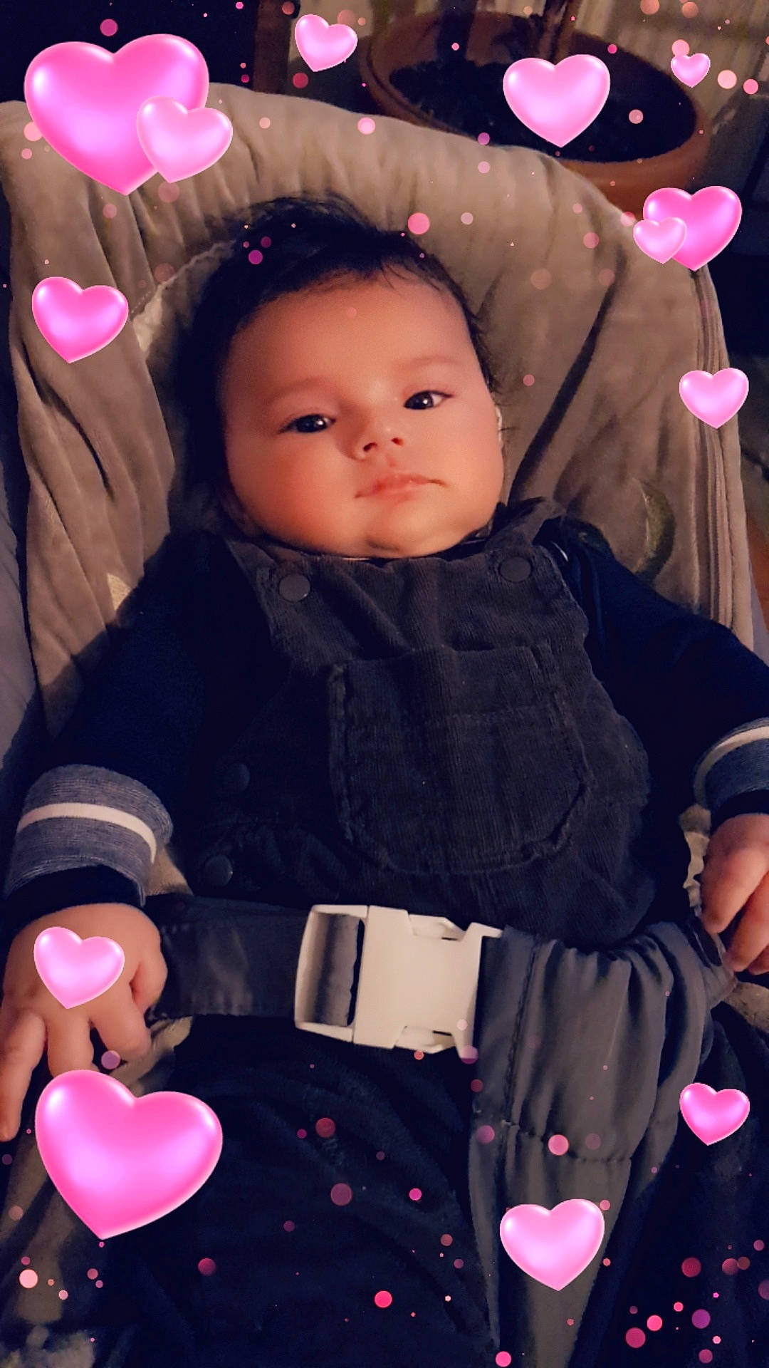 Louis participe au concours pour gagner de l'argent avec cette photo : baby, cheek, child, heart, love, organ, person, pink, skin, toddler