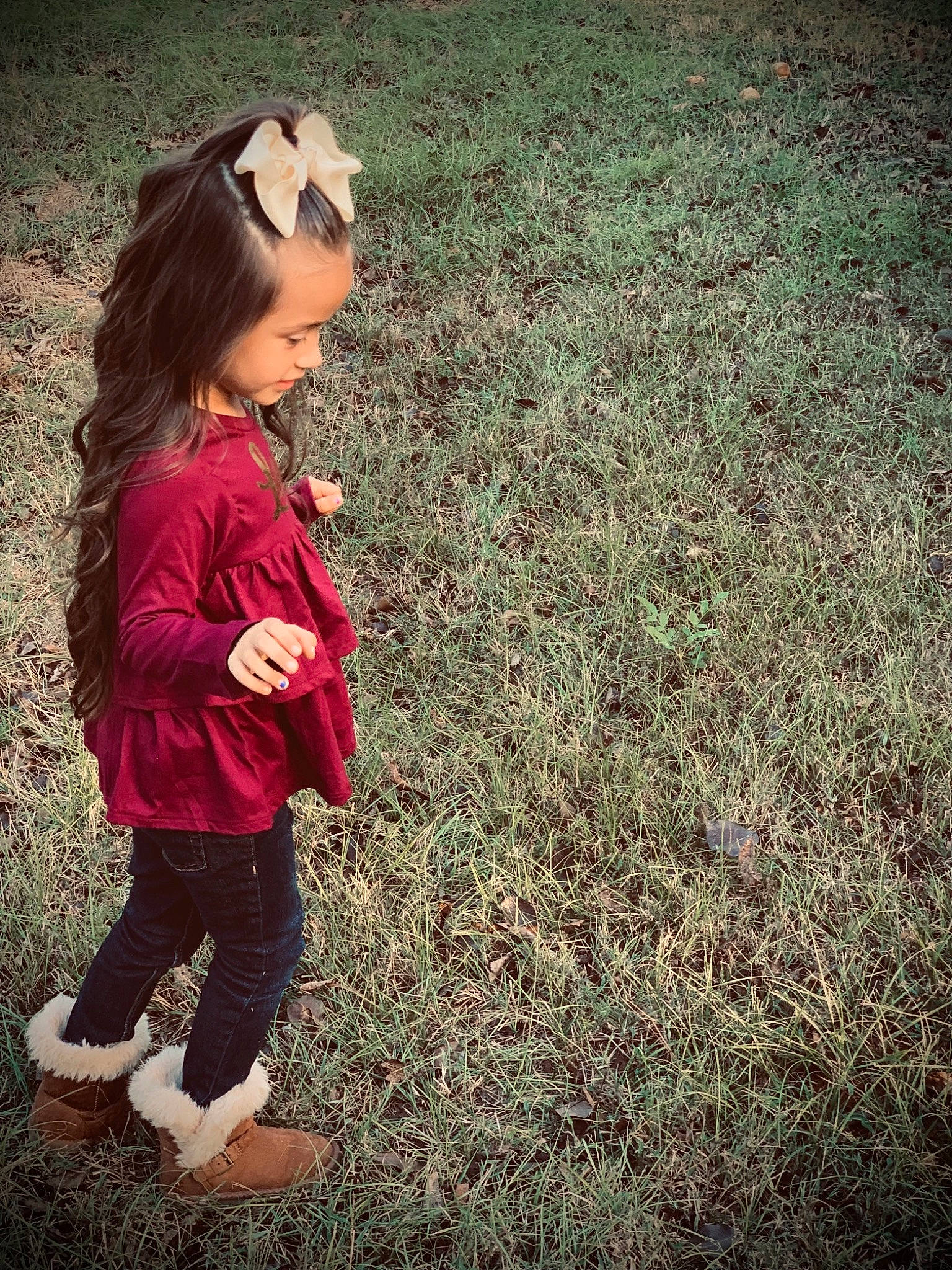 Leena is registered to the contest to win money with this photo: brown_hair, eyewear, flash_photography, fun, goggles, grass, grassland, happy, landscape, leisure, long_hair, people_in_nature, person, recreation, soil, standing, sunglasses, tints_and_shades, toddler, tree