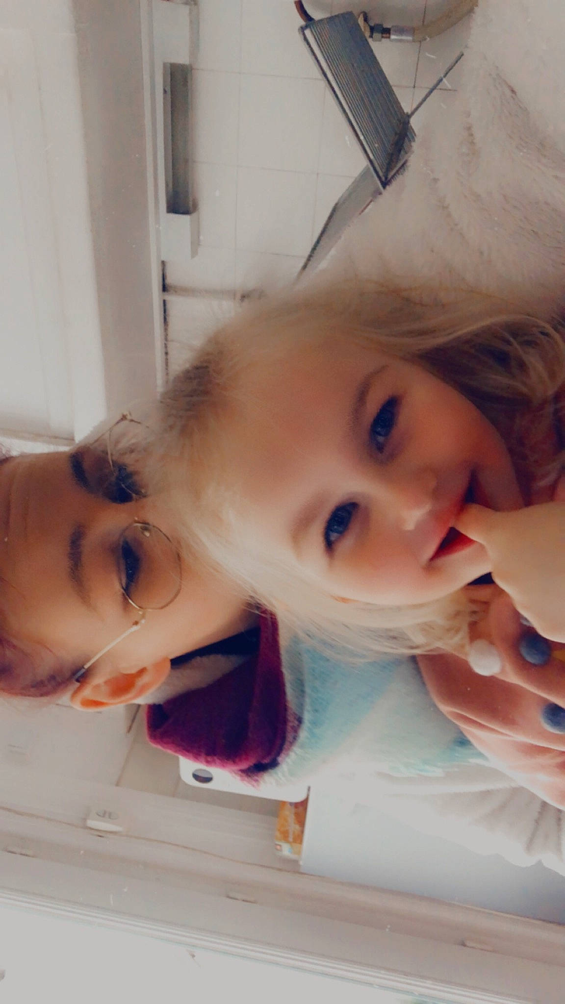 Eden participe au concours pour gagner de l'argent avec cette photo : baby_toddler_clothing, cheek, chin, ear, eyebrow, eyelash, finger, forehead, hand, happy, iris, joy, lip, mouth, nail, neck, nose, person, skin, toddler