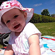 Alice skeet is registered to the contest to win money with this photo: