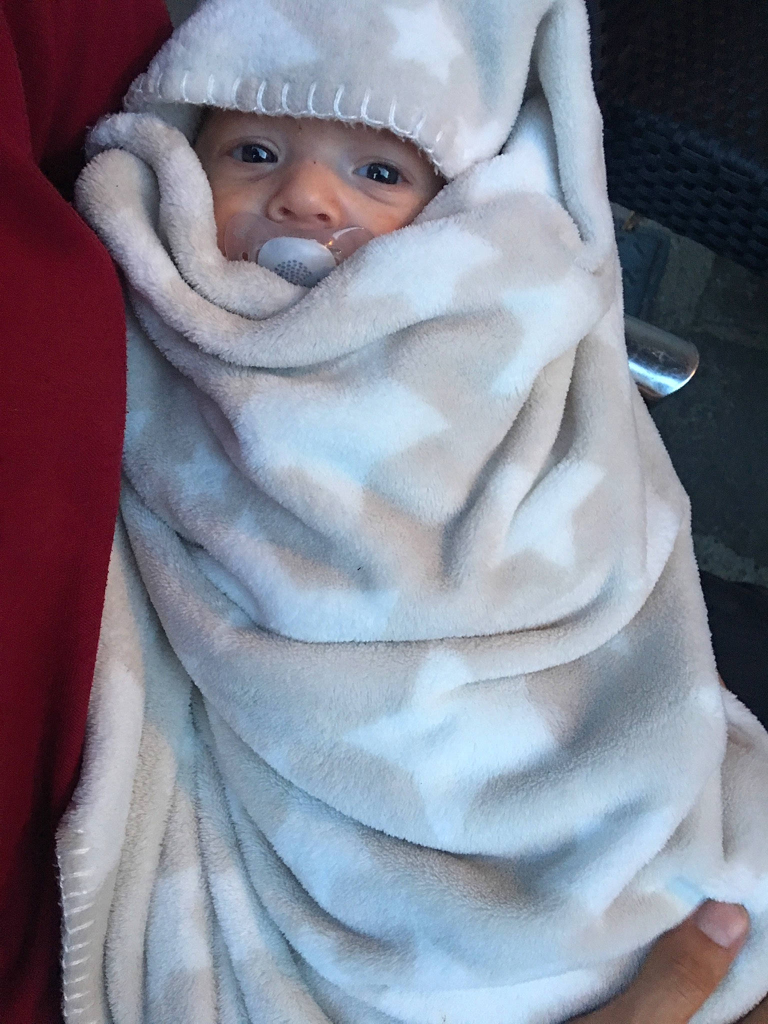 Aaron a rejoint le concours — aidez-le/la à gagner de superbes lots ! baby, child, fictional_character, headwear, joy, linens, person