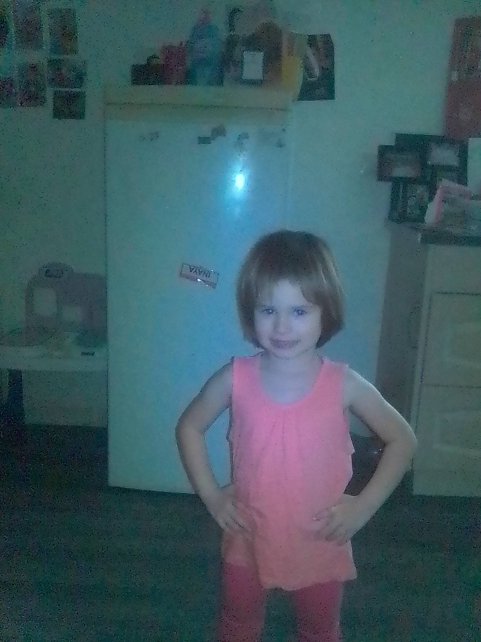 Inaya participe au concours pour gagner de l'argent avec cette photo : baby_toddler_clothing, cabinetry, chair, child, door, flooring, fun, gas, home_appliance, house, human_leg, joy, kitchen_appliance, knee, person, refrigerator, room, smile, thigh, toddler