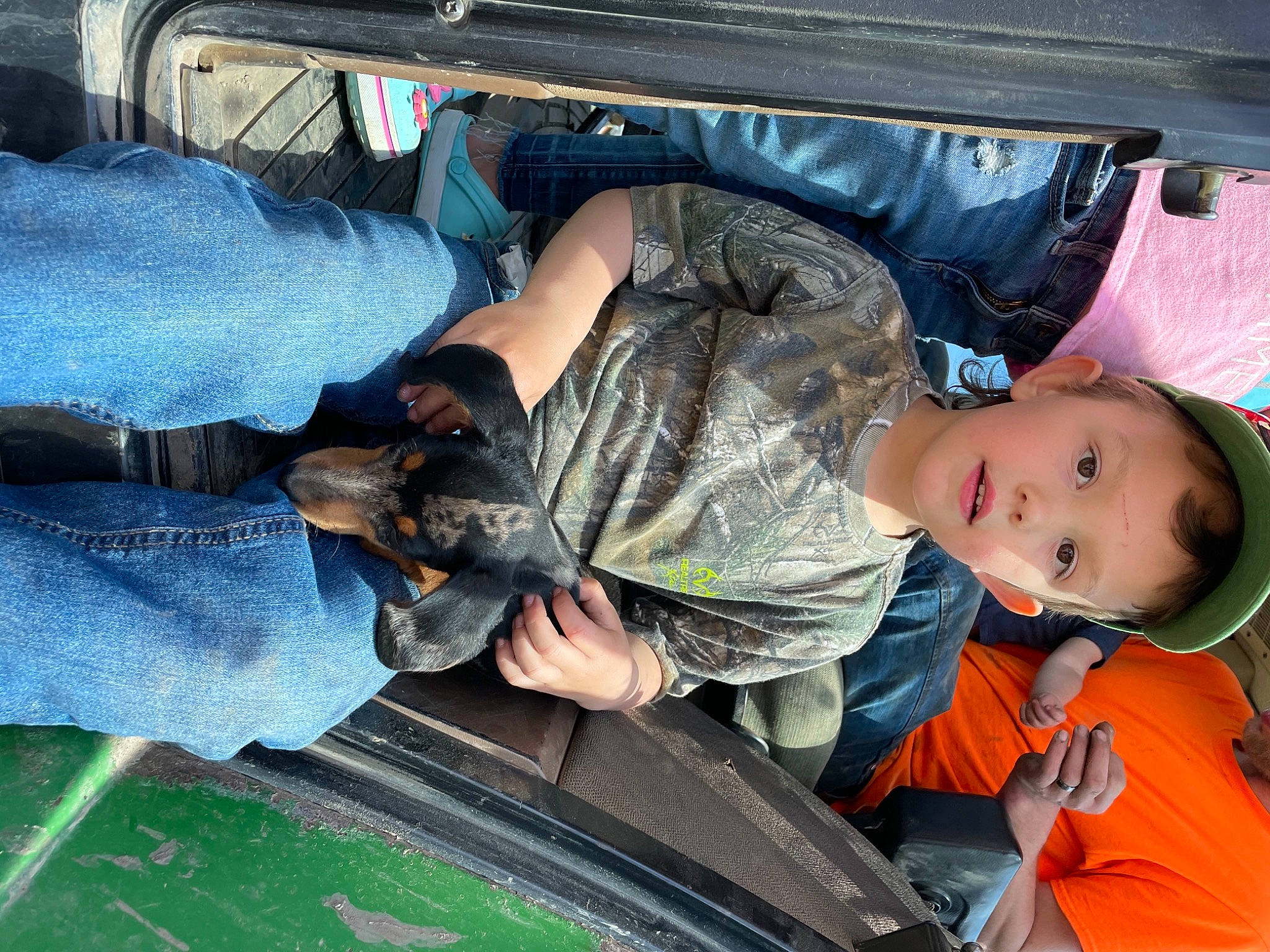 Oliver is registered to the contest to win money with this photo: auto_part, automotive_exterior, baby_products, baggage, bumper, car_seat, child, comfort, denim, family_car, fun, jeans, lap, luxury_vehicle, motor_vehicle, person, sitting, toddler, tree, vehicle_door