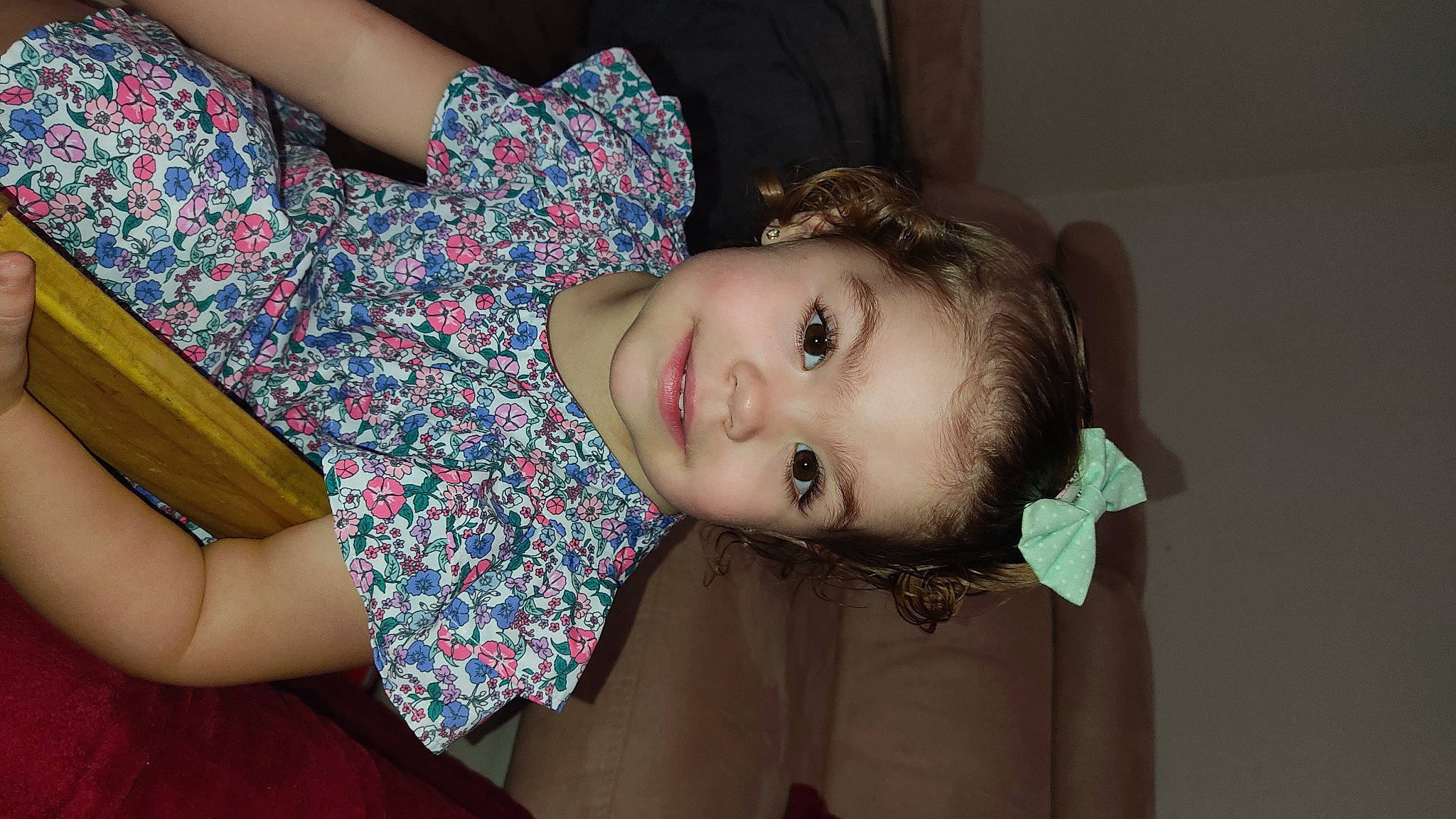 Lyanna participe au concours pour gagner de l'argent avec cette photo : black_hair, cheek, chest, eye, eyebrow, eyelash, flash_photography, happy, human_body, iris, joint, joy, lip, mouth, neck, nose, person, pink, shoulder, skin