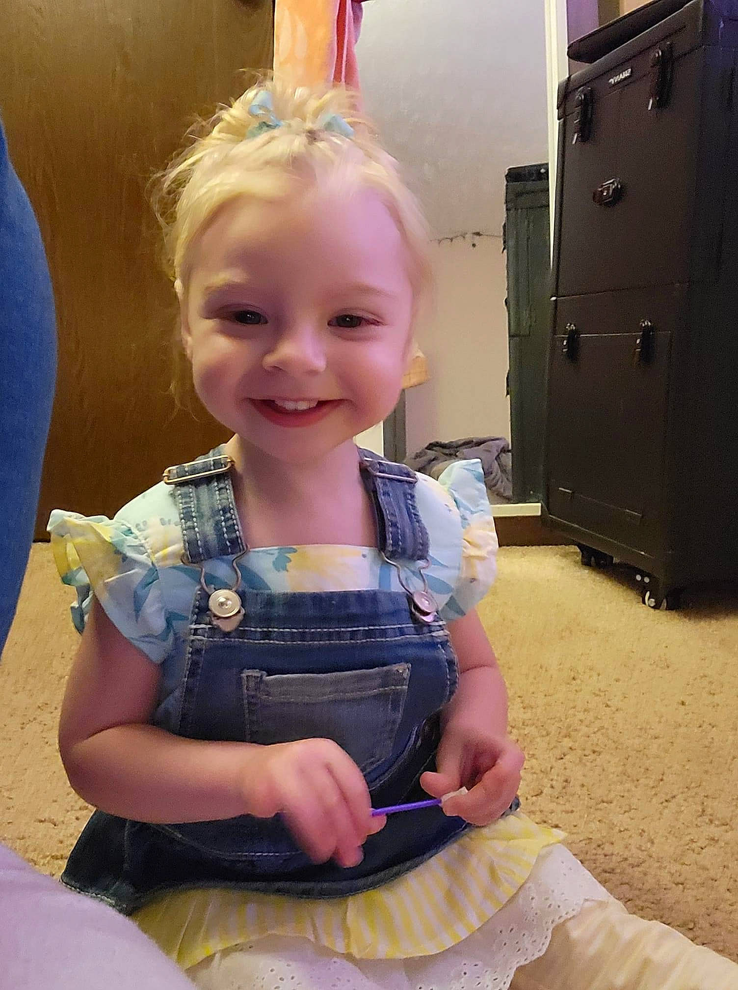 Mercedes is registered to the contest to win money with this photo: baby_toddler_clothing, cabinetry, chair, cheek, chin, eye, hair, happy, head, human_body, iris, joint, joy, mouth, person, pink, shoulder, skin, smile, standing