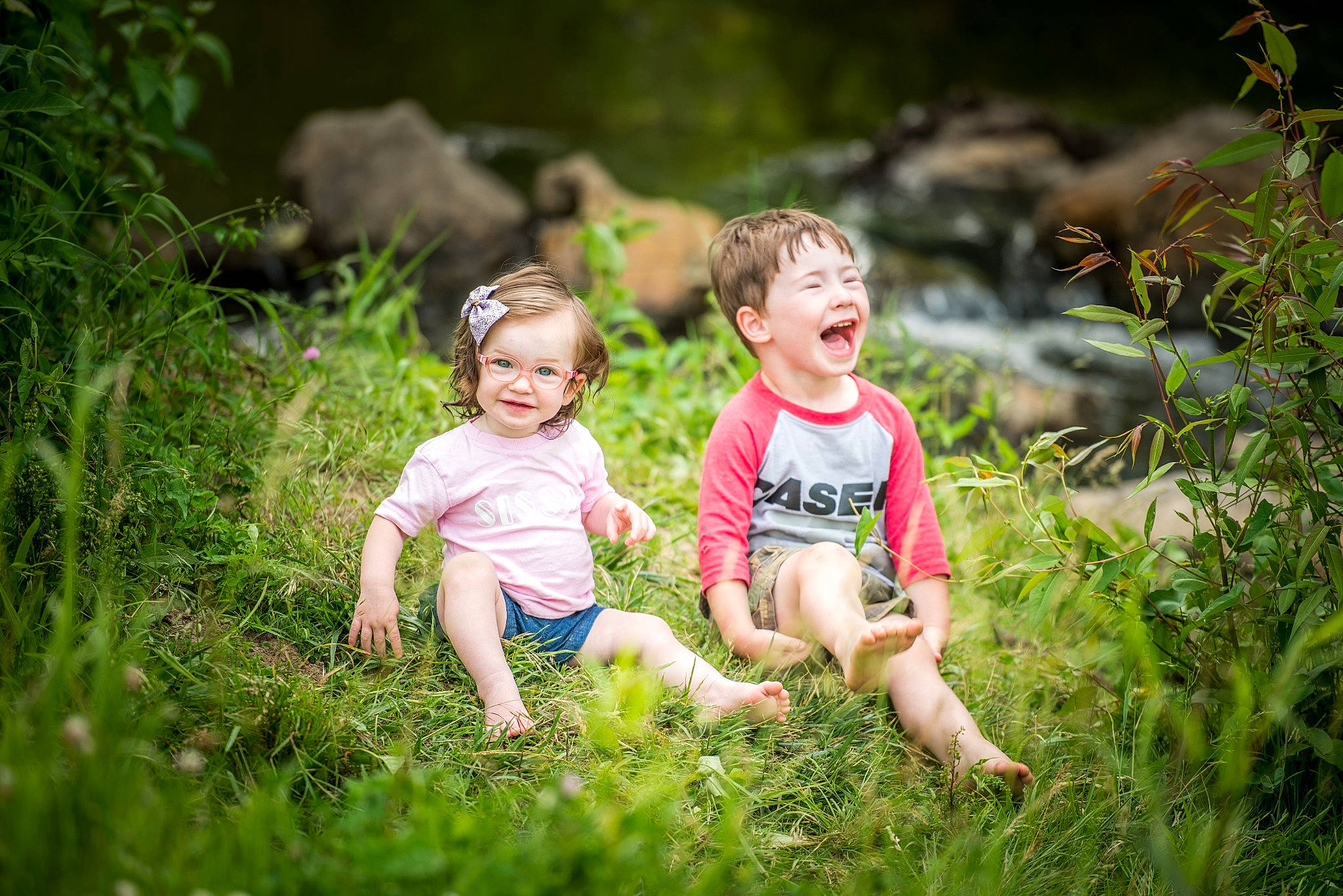 Case is registered to the contest to win money with this photo: child, family, fun, grass, green, happy, joy, lawn, leisure, meadow, people, people_in_nature, person, photograph, photography, plant, smile, snapshot, summer, toddler