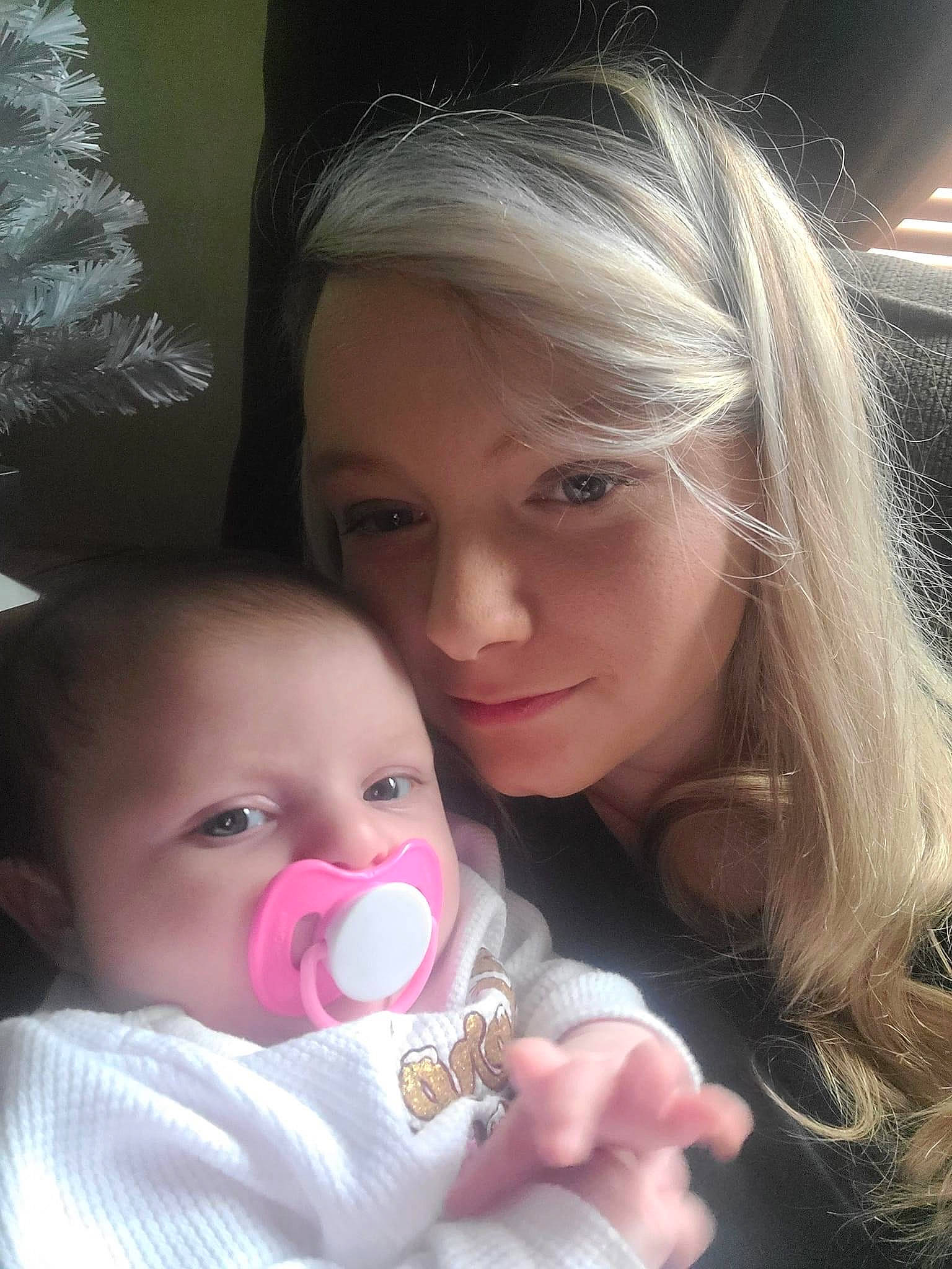 Freya is registered to the contest to win money with this photo: cheek, chin, drinkware, eye, eyebrow, eyelash, face, facial_expression, hair, hairstyle, happy, head, human, iris, lip, mouth, nose, organ, person, skin