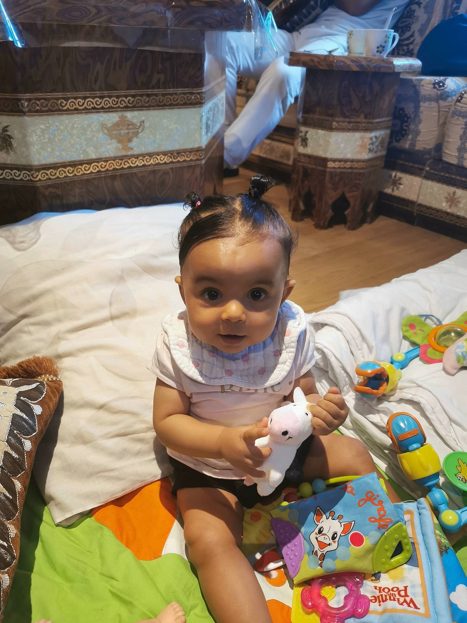 Sofia participe au concours pour gagner de l'argent avec cette photo : adaptation, baby, child, event, fun, happy, head, human, leisure, people, person, photograph, product, sharing, sitting, skin, snapshot, temple, textile, toddler