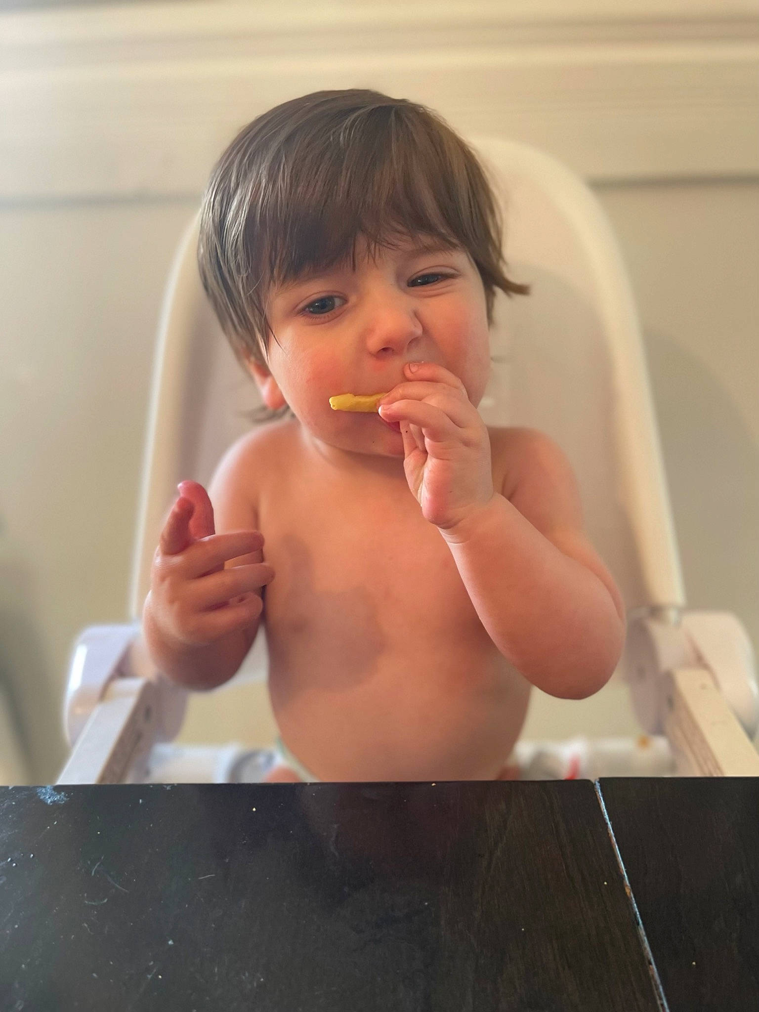 Jake a rejoint le concours — aidez-le/la à gagner de superbes lots ! arm, baby, bathing, cheek, chest, ear, eyebrow, eyelash, gesture, hair, hand, human_body, jaw, leg, lip, nail, neck, nose, person, shoulder