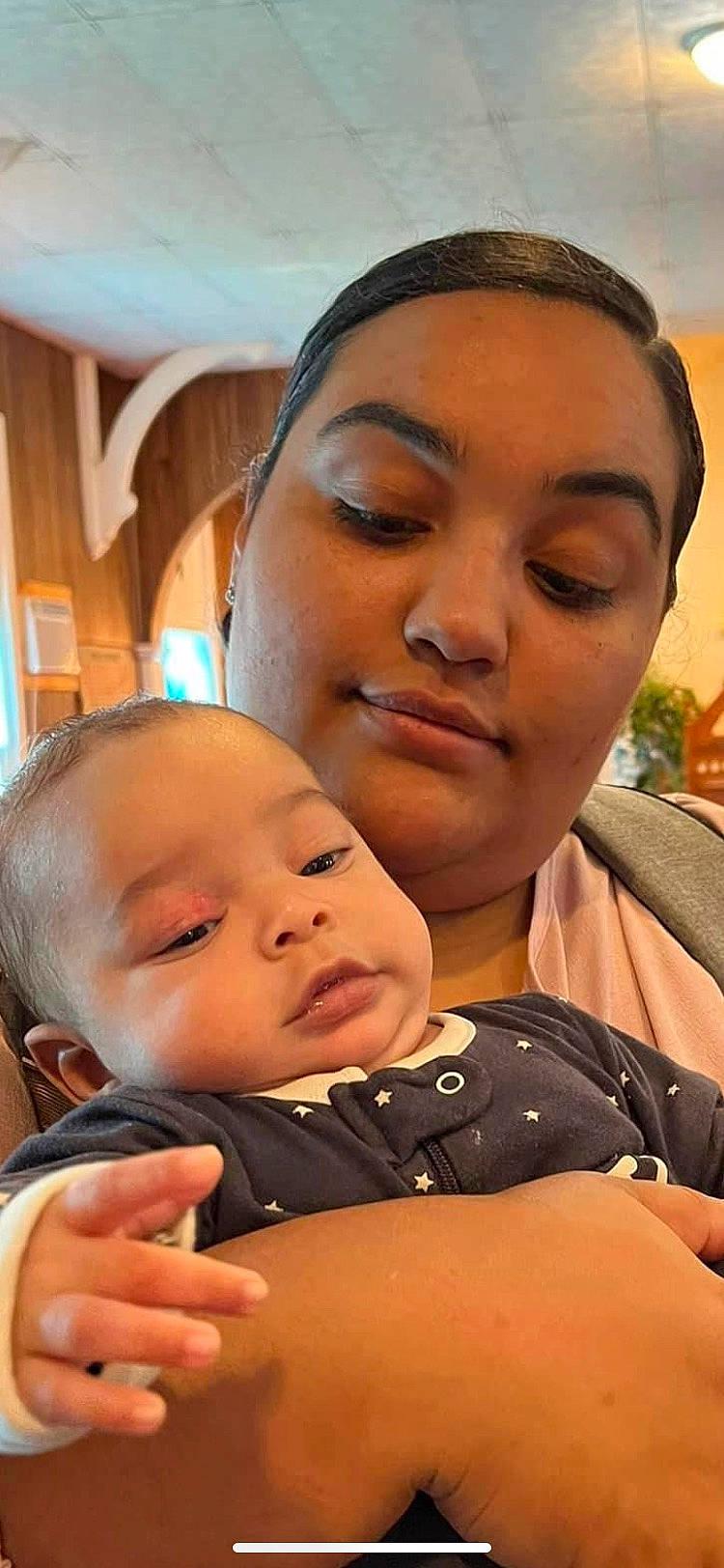 Michael is registered to the contest to win money with this photo: baby, beauty, cheek, child, chin, close_up, comfort, ear, event, eyebrow, eyelash, facial_expression, fun, gesture, happy, iris, mouth, nose, person, skin