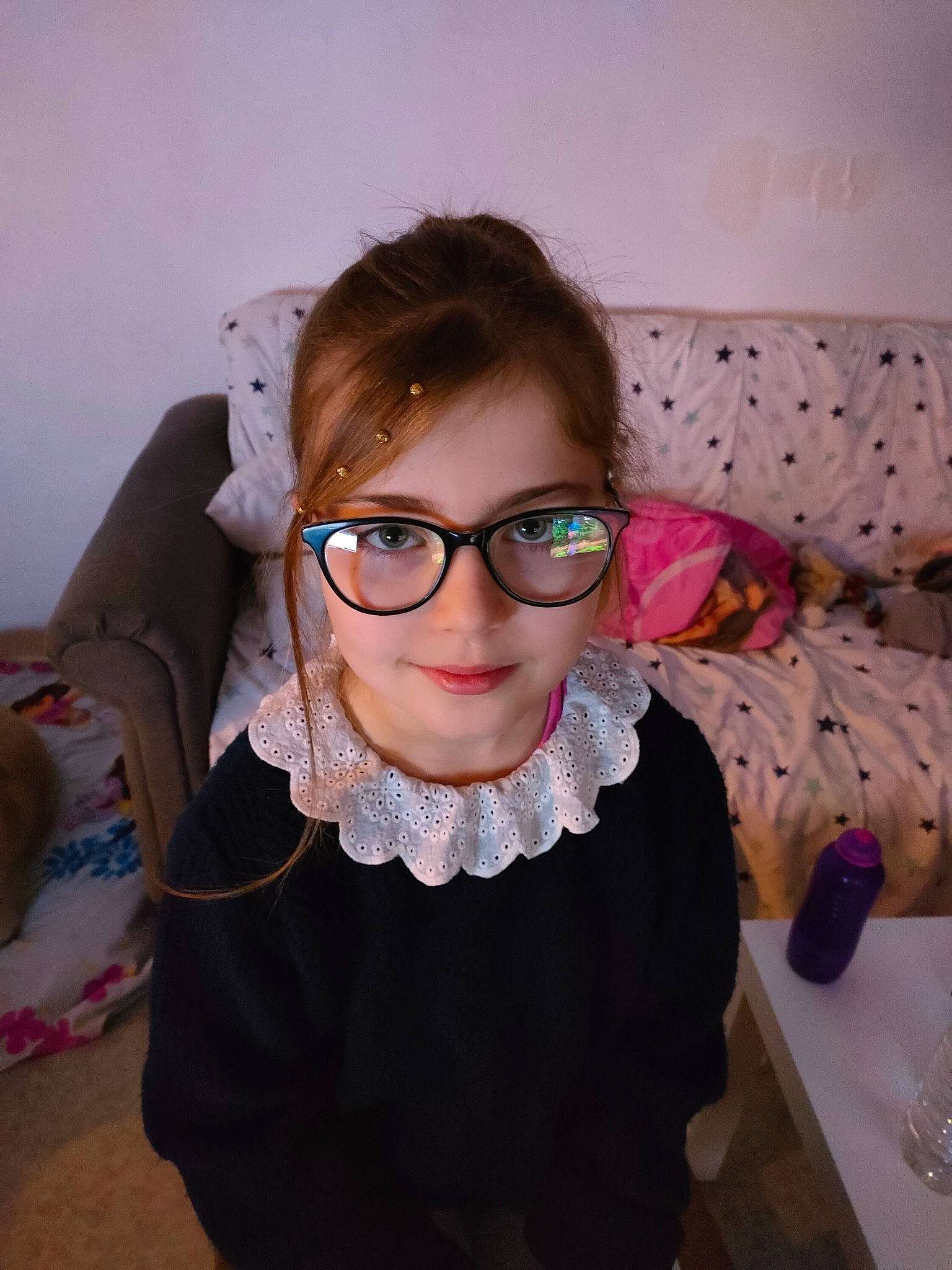 Jade participe au concours pour gagner de l'argent avec cette photo : bow_tie, dress_shirt, ear, eyelash, eyewear, fashion_accessory, fashion_design, glasses, goggles, happy, headgear, jaw, jewellery, joy, lip, neck, pattern, person, personal_protective_equipment, sleeve